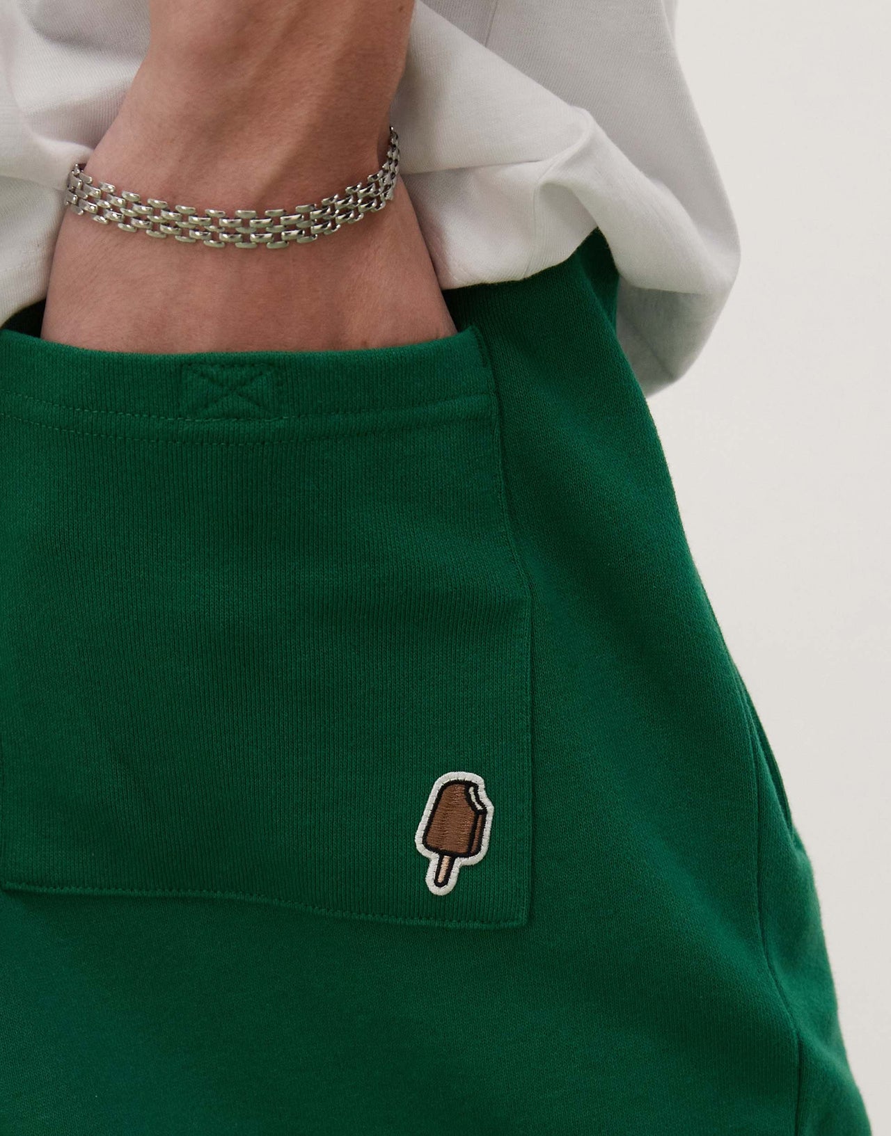 ICECREAM collegiate puppy jersey shorts in green