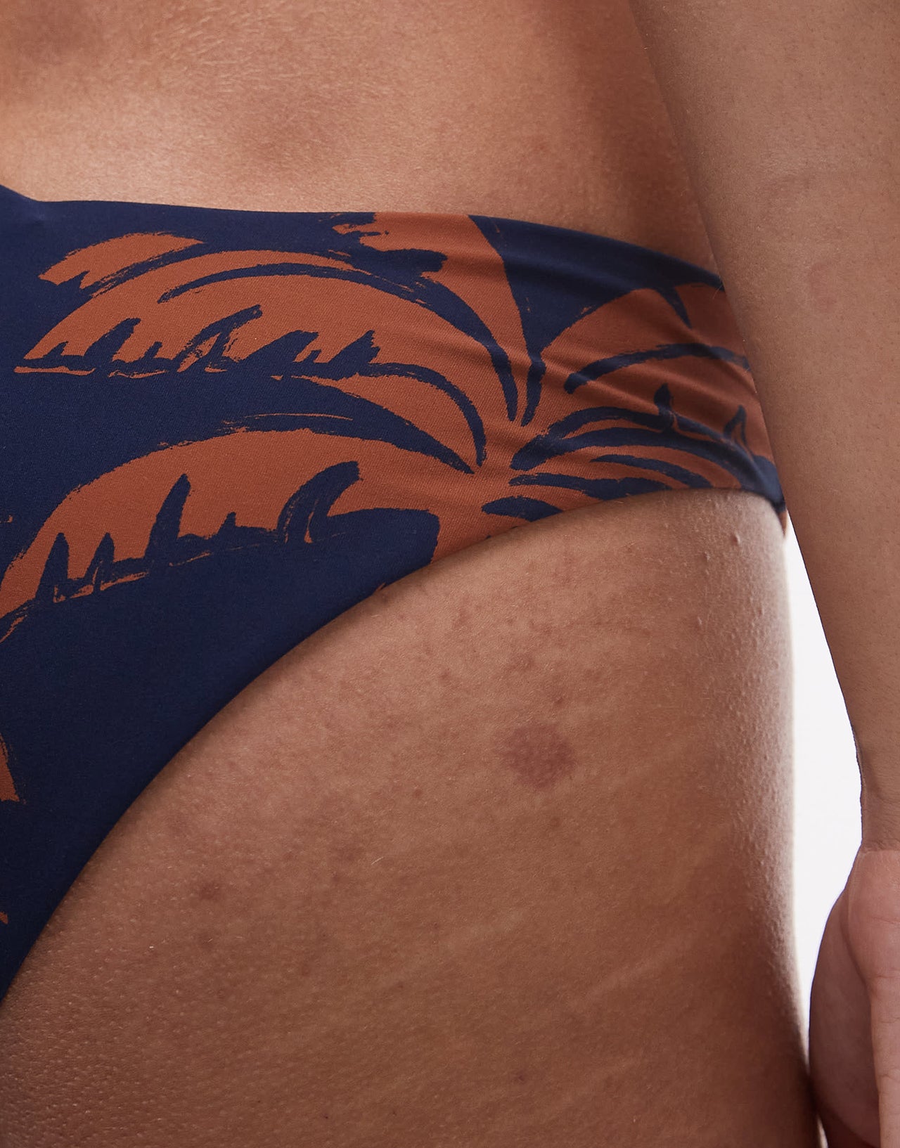 WeWoreWhat palm print v front bikini bottoms in midnight blue