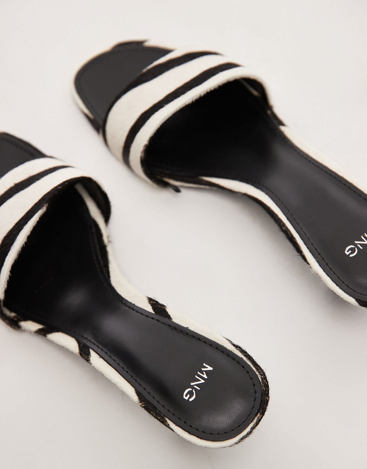 Mango zebra print leather heel in black