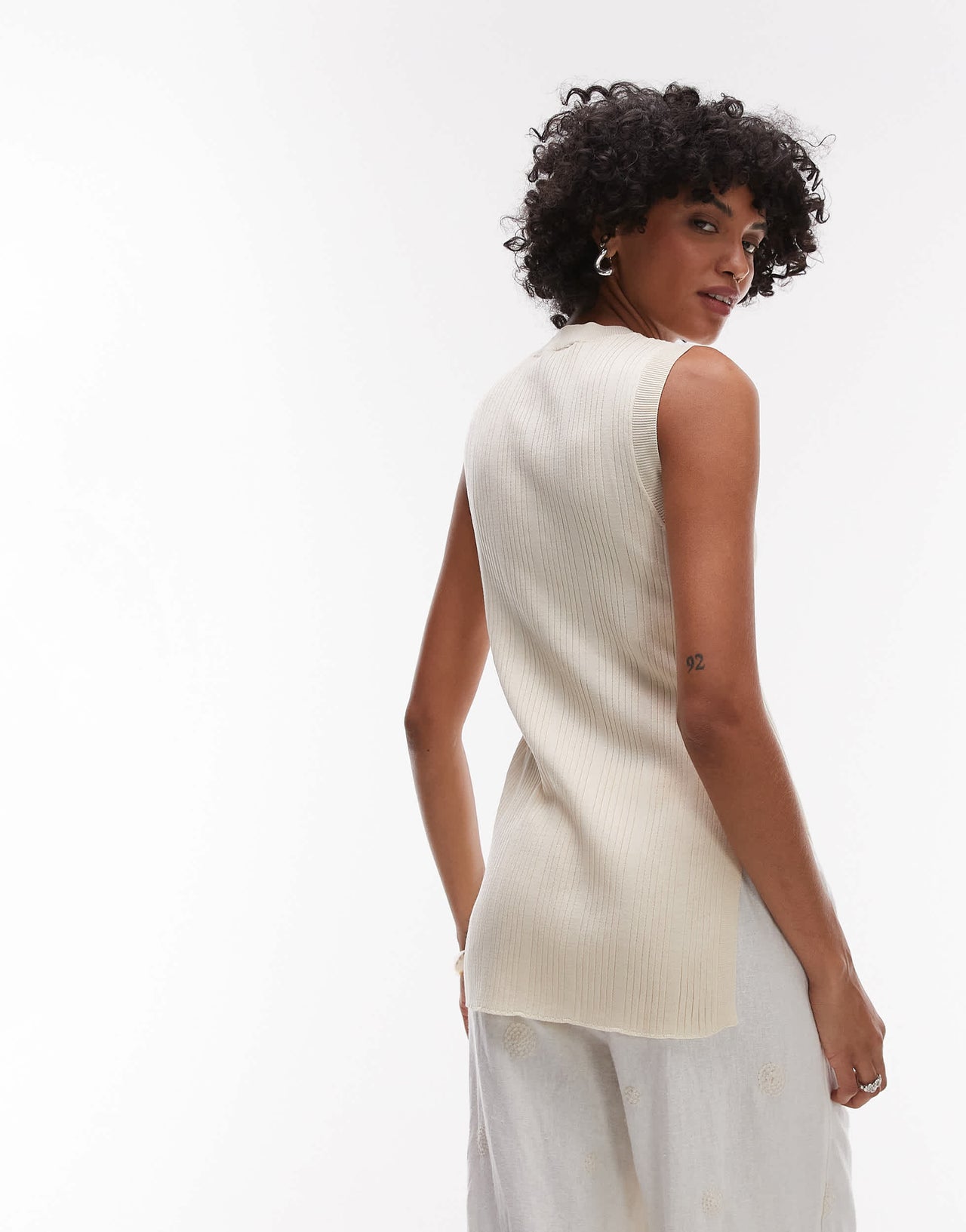 Mango split side longline knitted sleeveless top in ecru