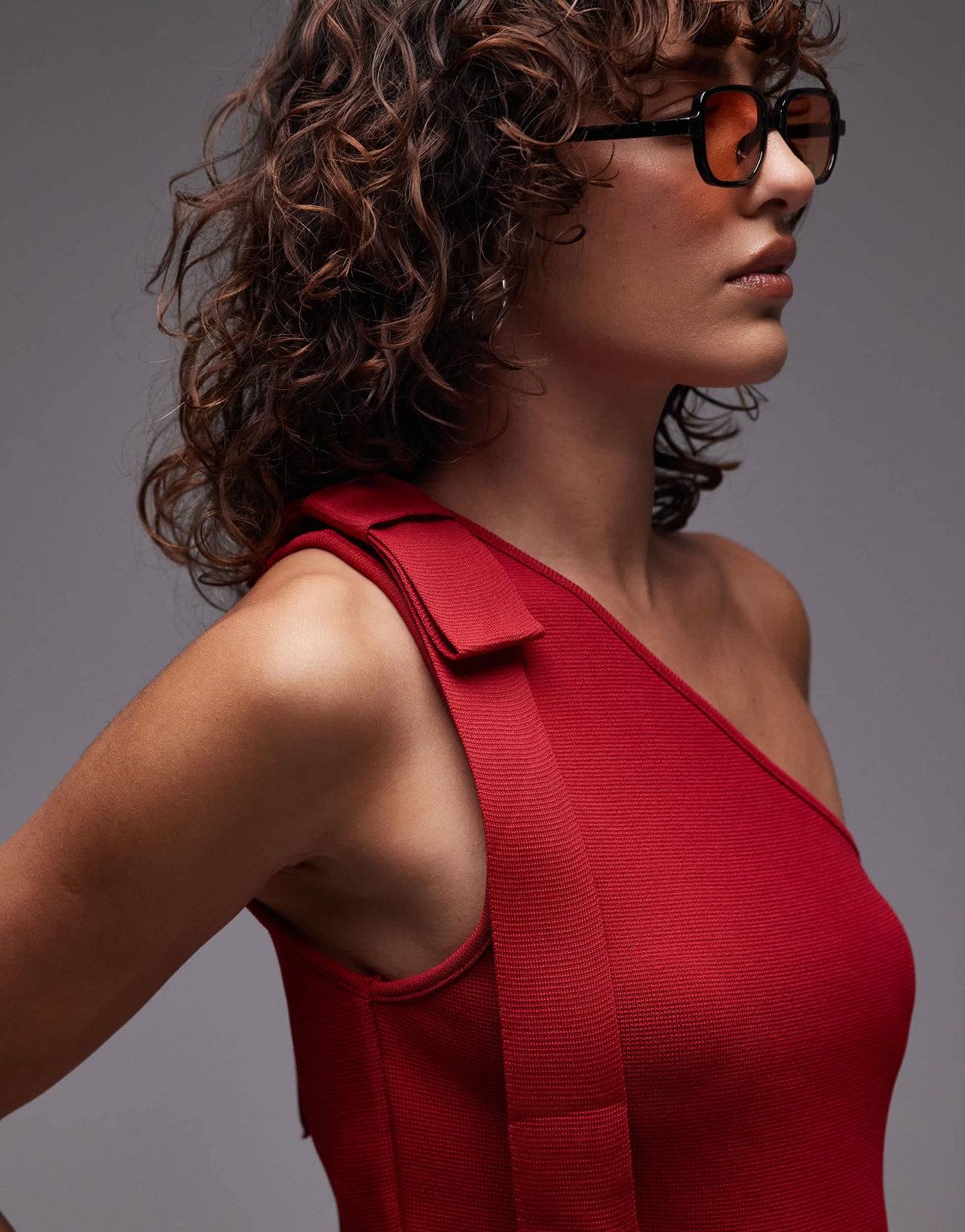 Mango one shoulder tie knitted top in red
