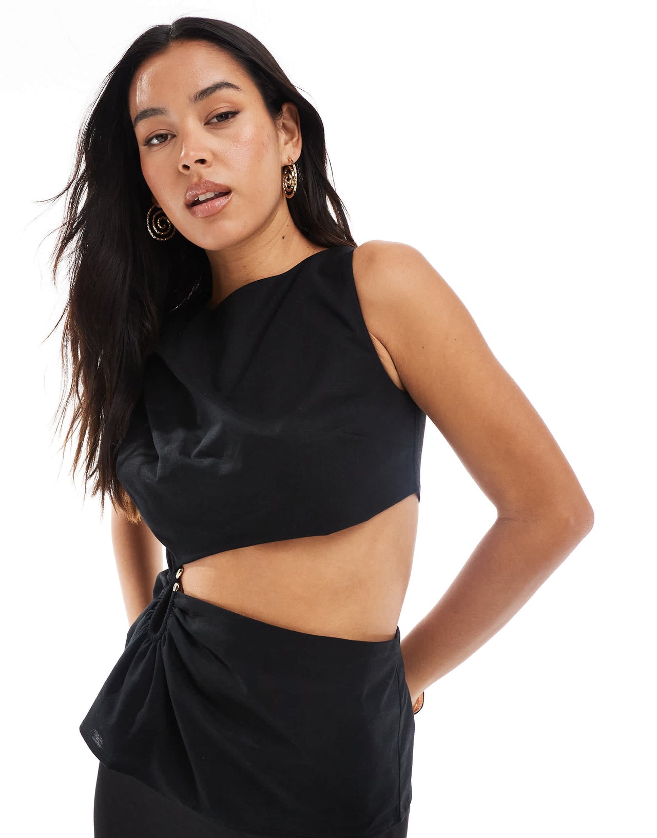 4th & Reckless exclusive contains linen cut out metal hardware top in black