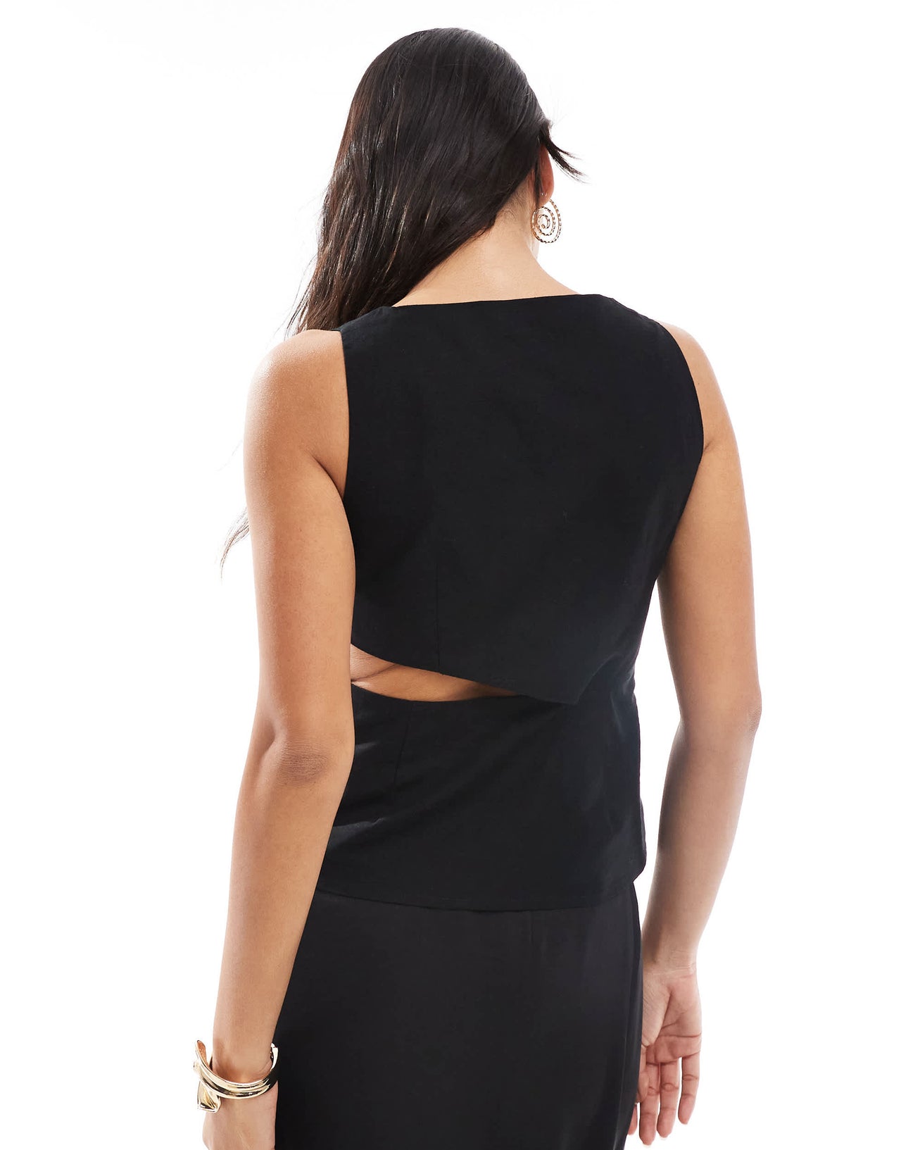 4th & Reckless exclusive contains linen cut out metal hardware top in black