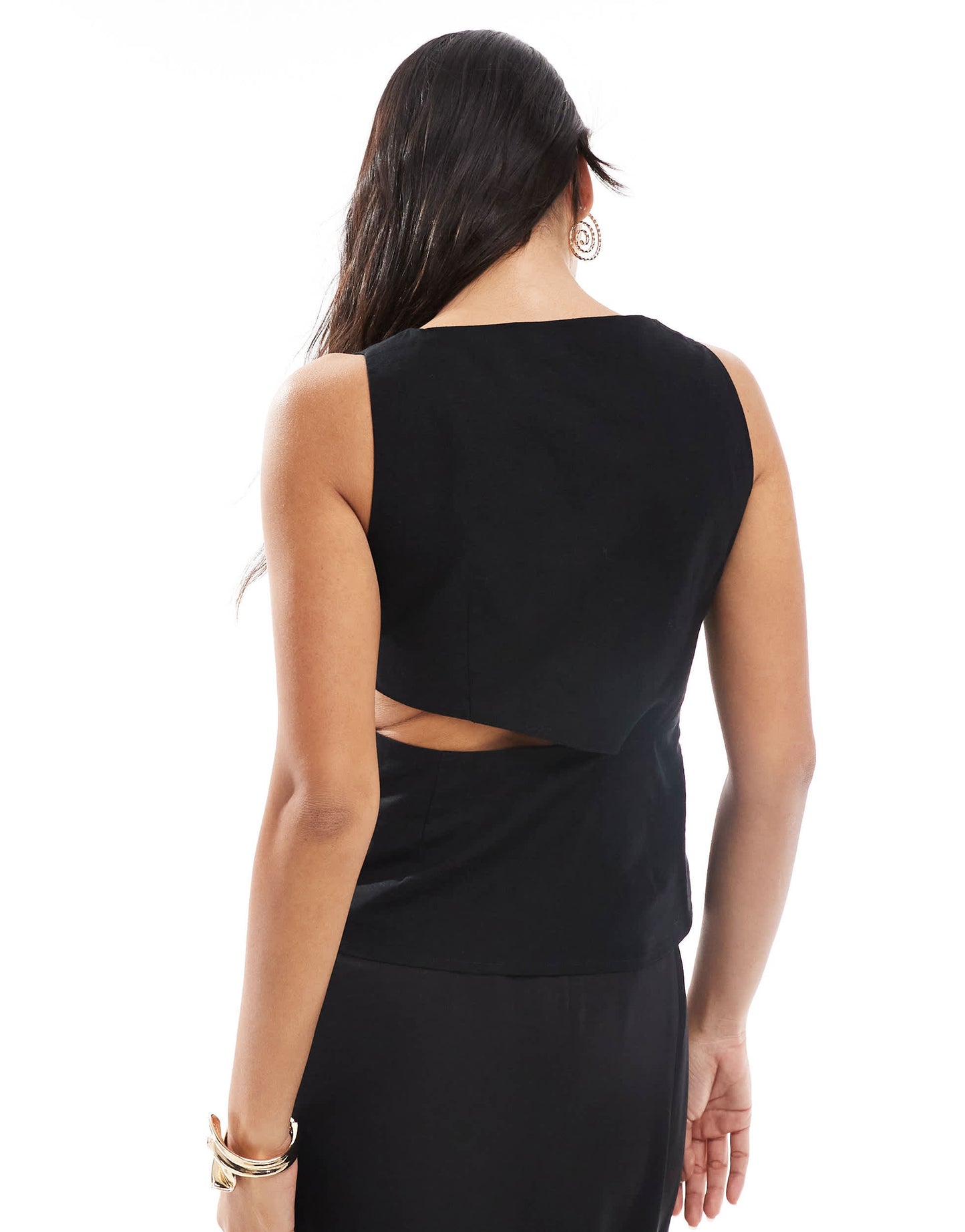 4th & Reckless exclusive contains linen cut out metal hardware top in black