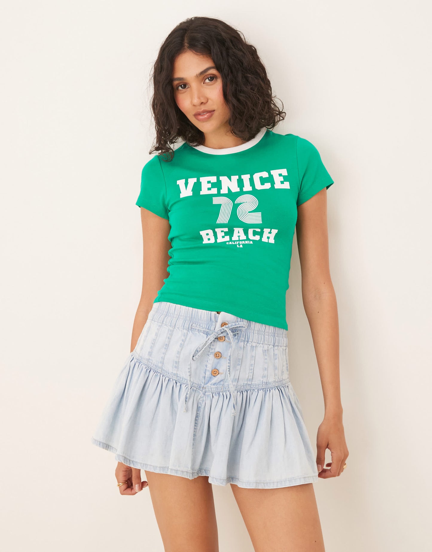 Gina Tricot short sleeve slim fit venice beach print tee in green