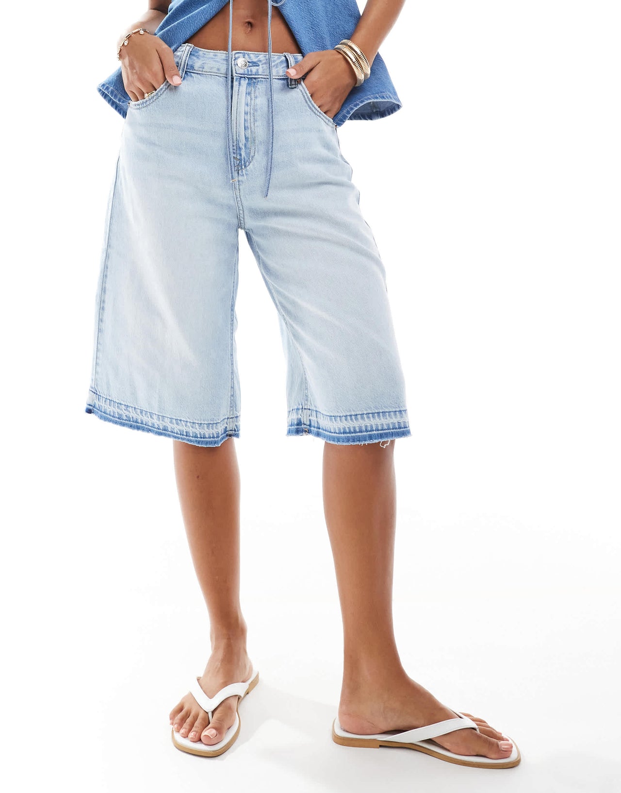 Stradivarius denim jort in light wash blue