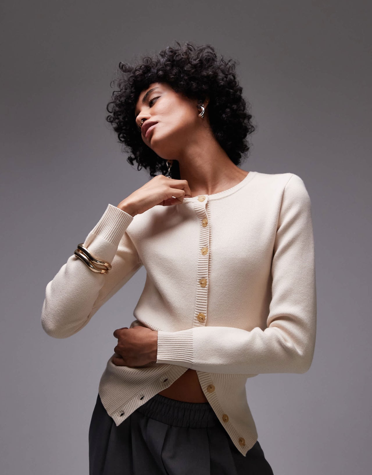 Nia sophia fitted cardigan in ecru