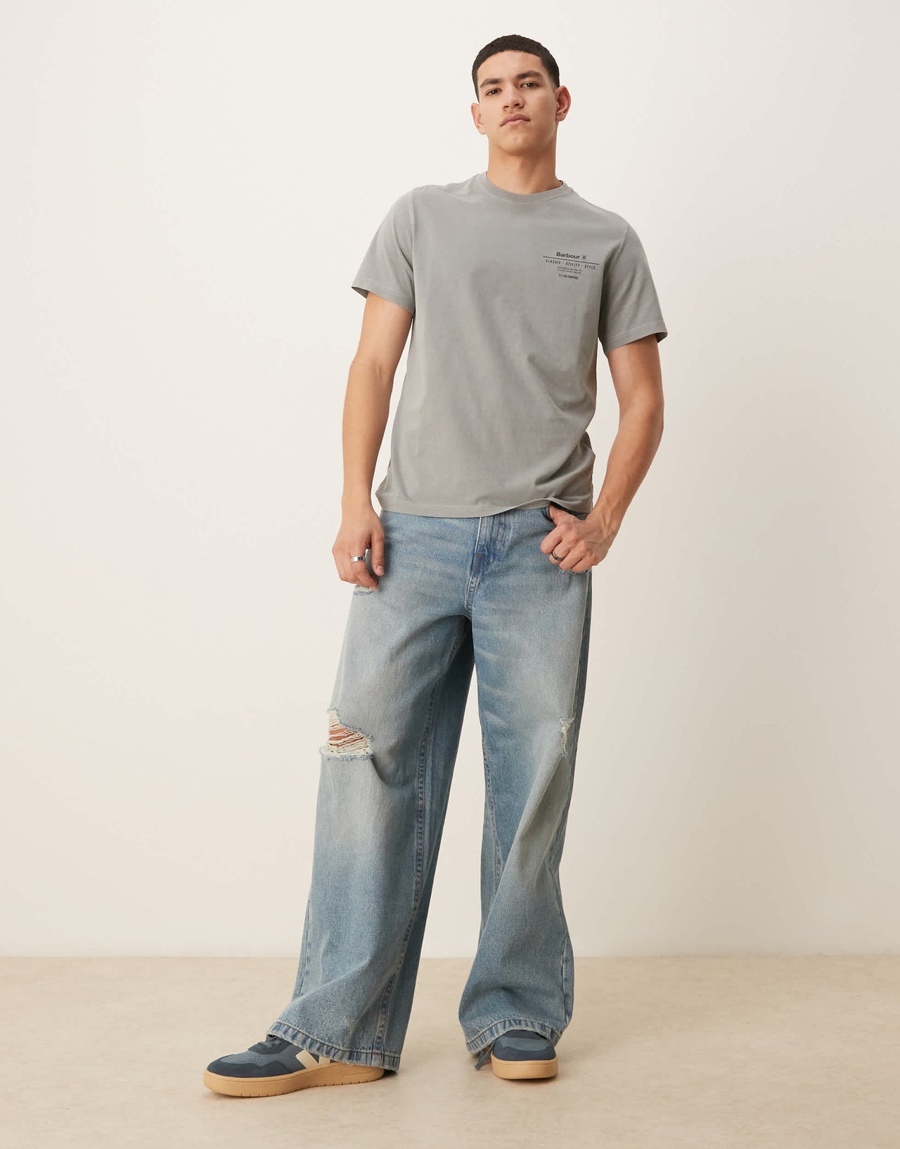 Barbour Hickling tailored fit t-shirt in washed gunmetal