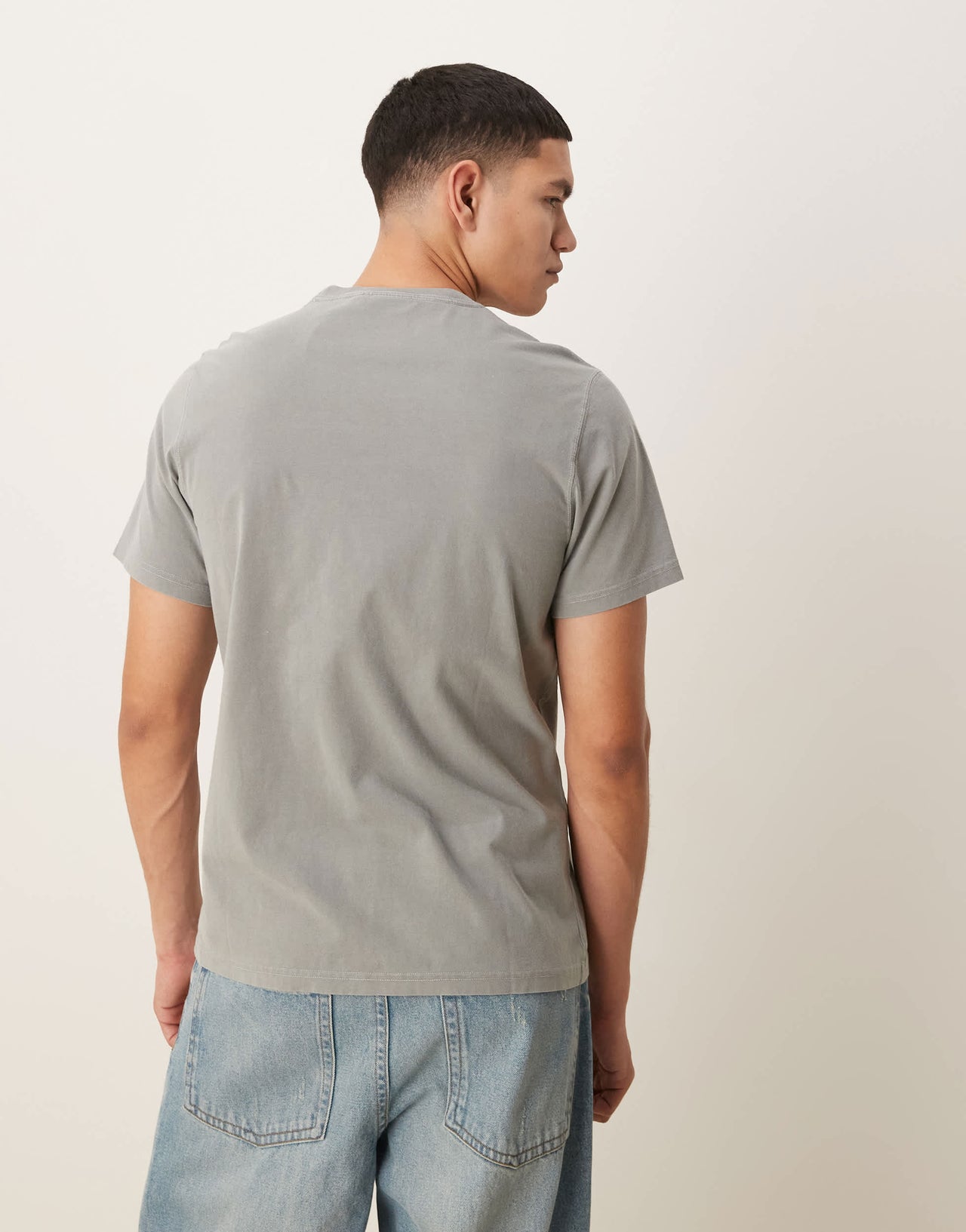 Barbour Hickling tailored fit t-shirt in washed gunmetal