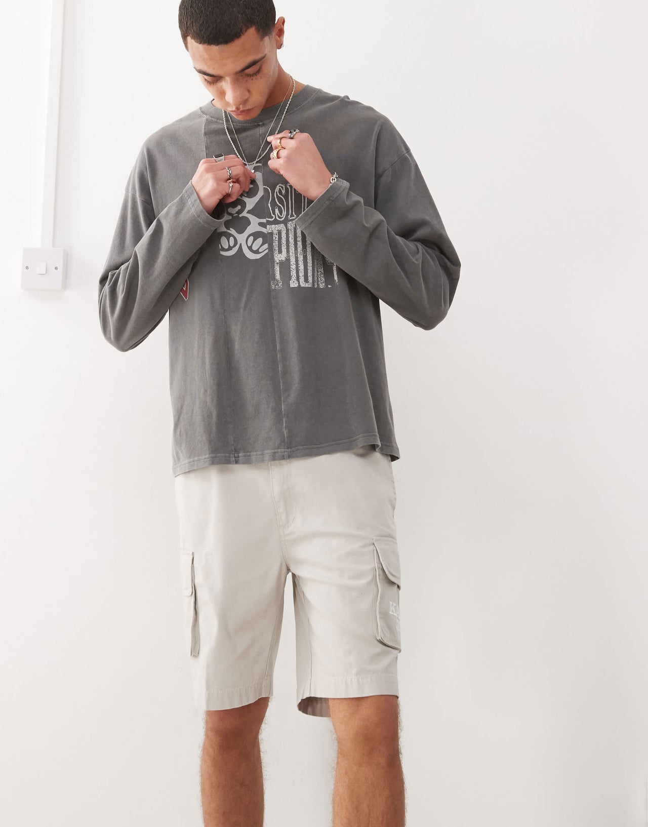 Karl Kani retro washed cargo shorts in off white