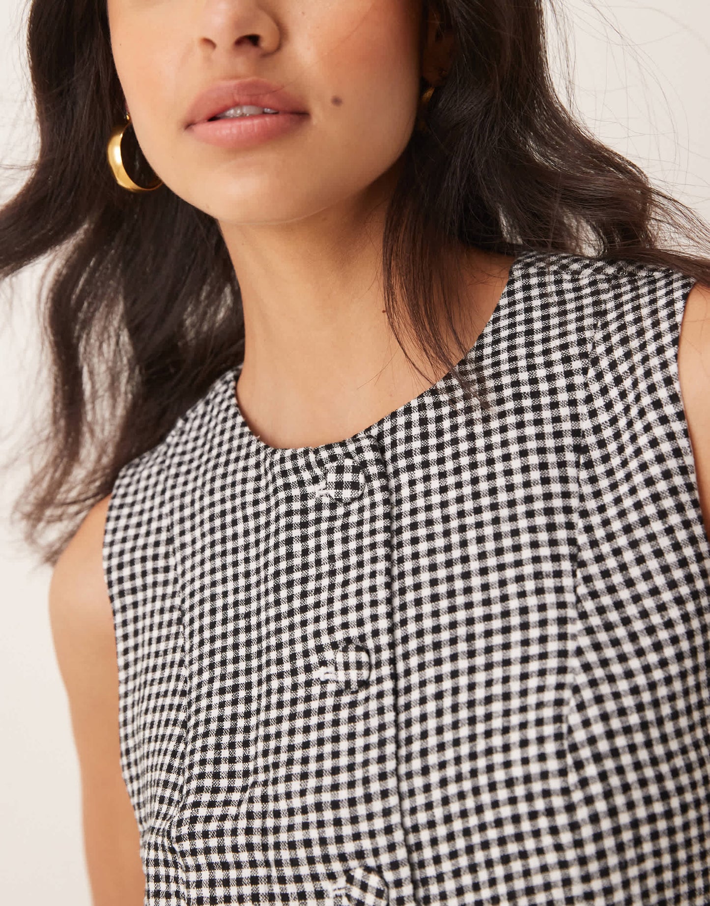 Abercrombie & Fitch linen high neck cropped vest in black gingham