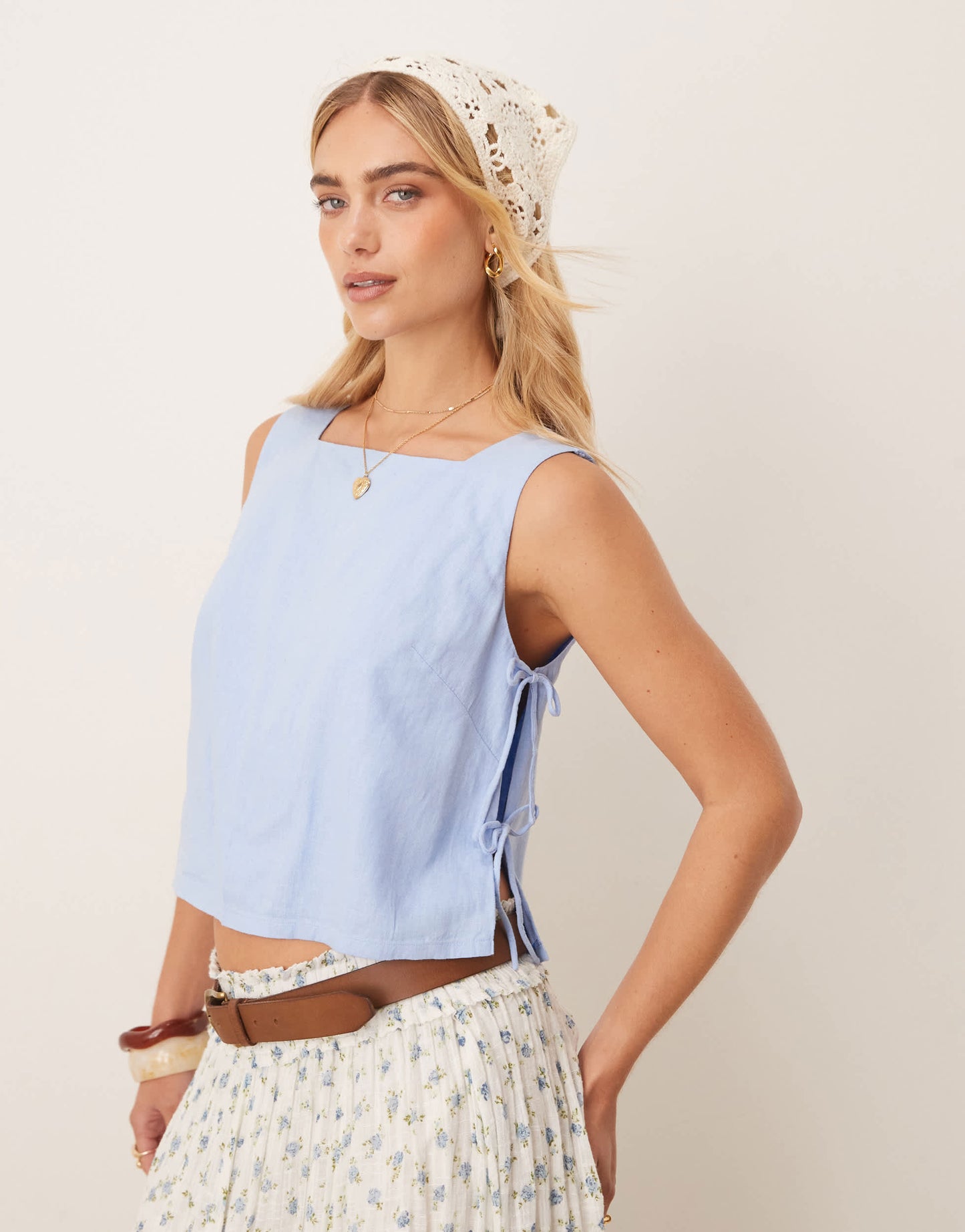 Abercrombie & Fitch apron side toe detail top in blue