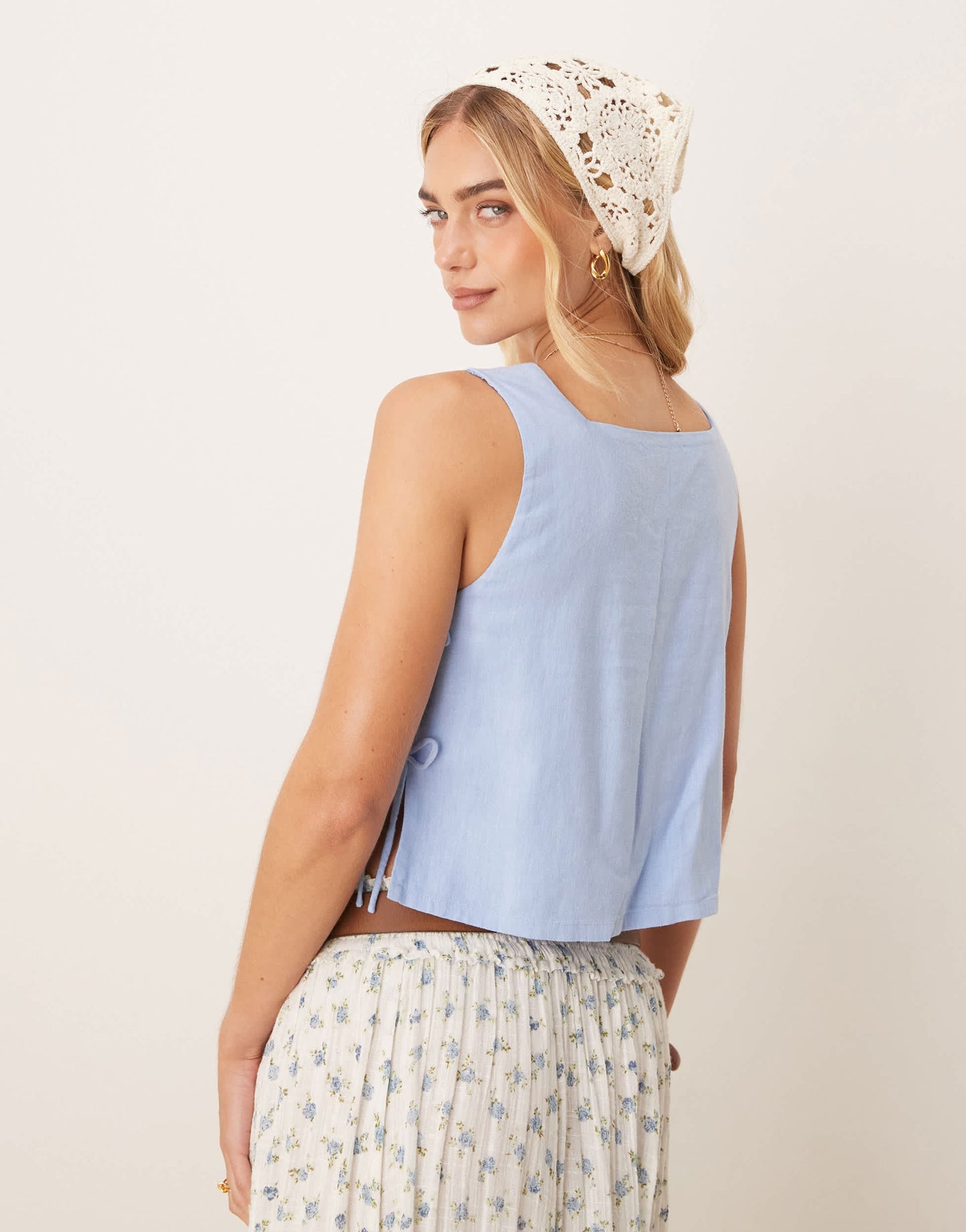 Abercrombie & Fitch apron side toe detail top in blue