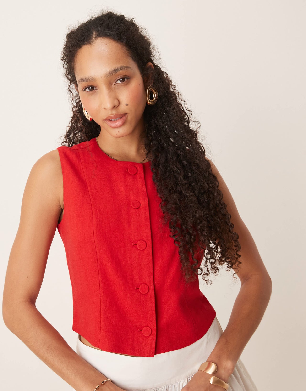 Abercrombie & Fitch linen high neck cropped vest in red
