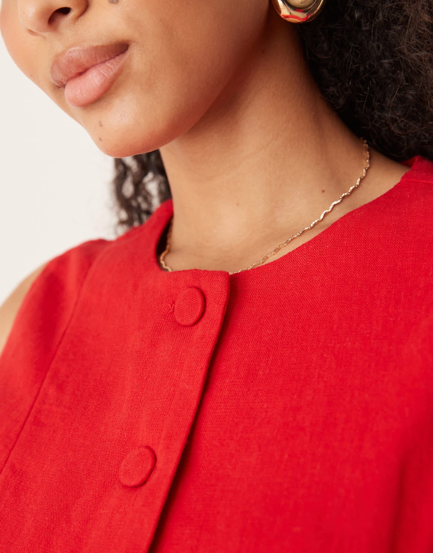 Abercrombie & Fitch linen high neck cropped vest in red