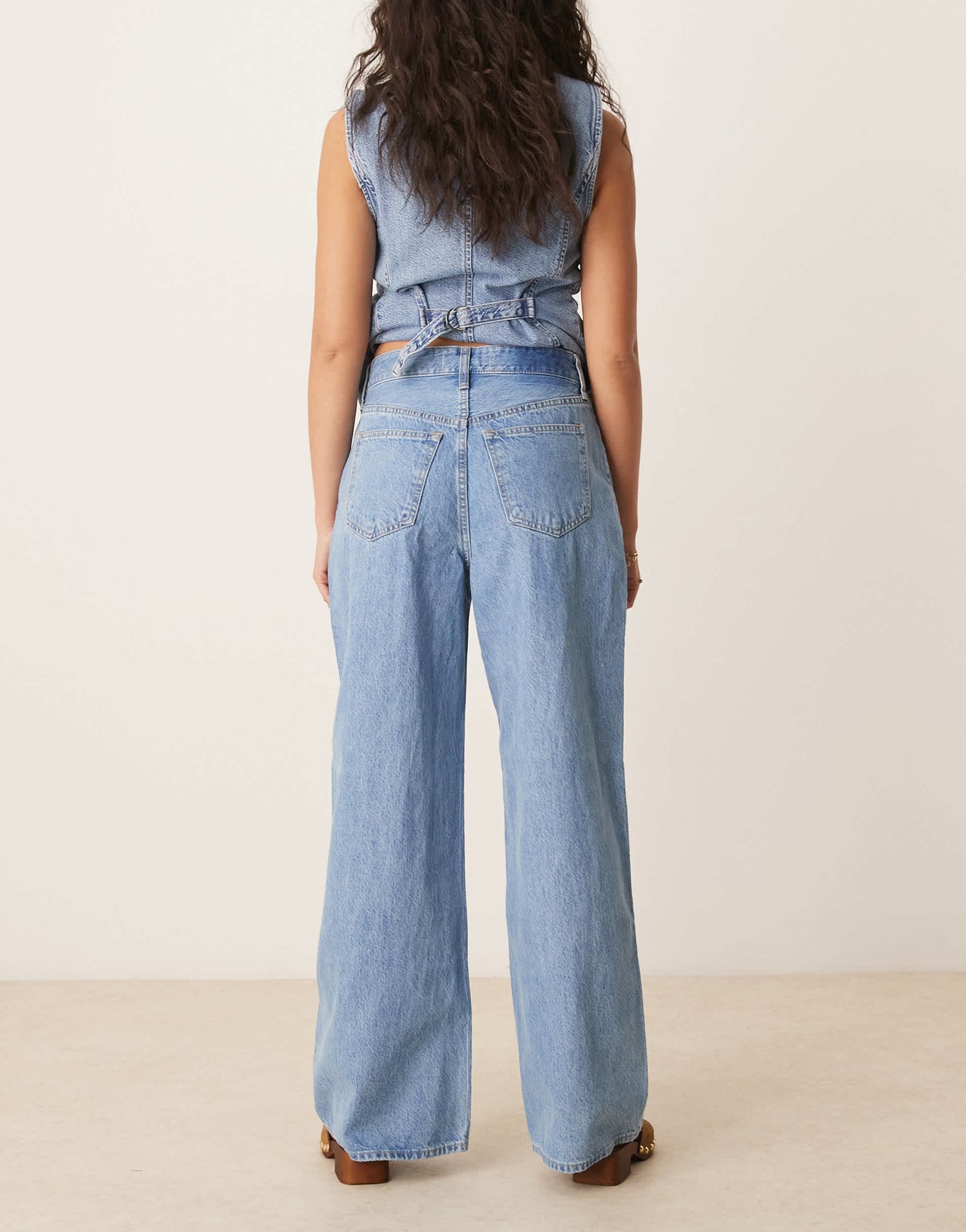 Abercrombie & Fitch curve love high rise wide leg jeans in medium wash