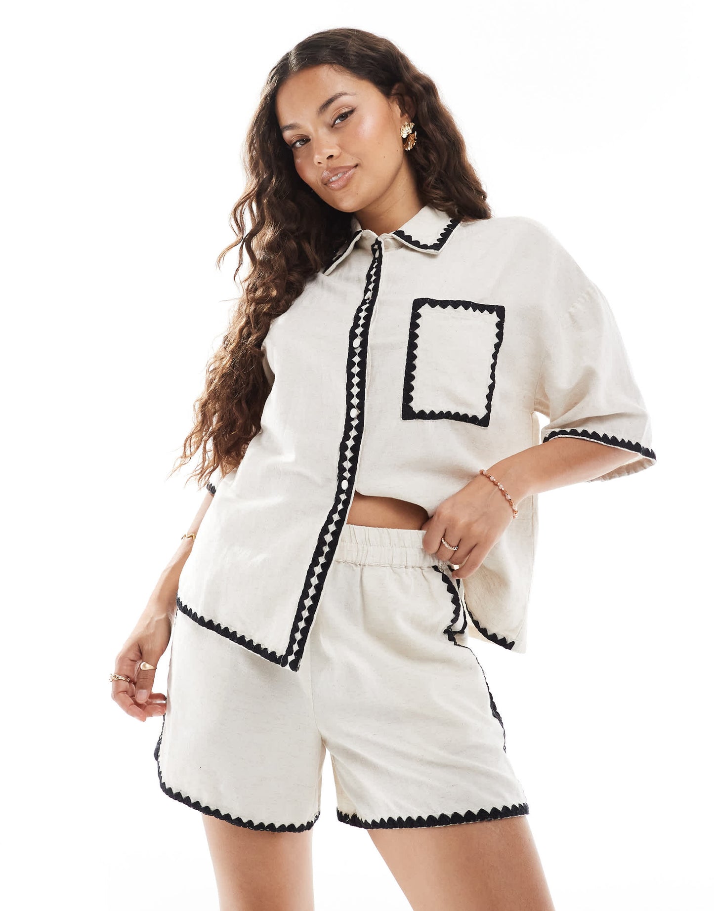 Vero Moda Petite relaxed fit shorts co-ord with contrast stitching in cream