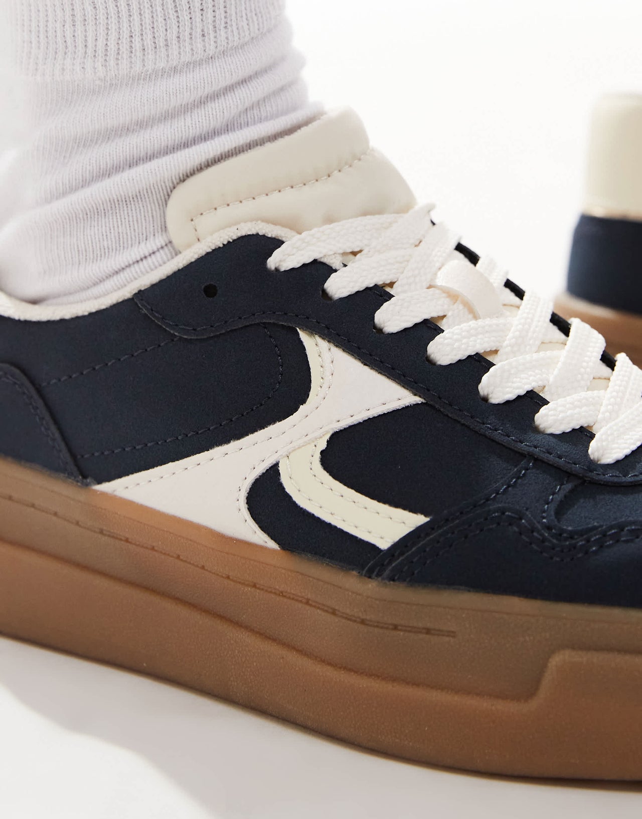 Stradivarius platform trainer in blue