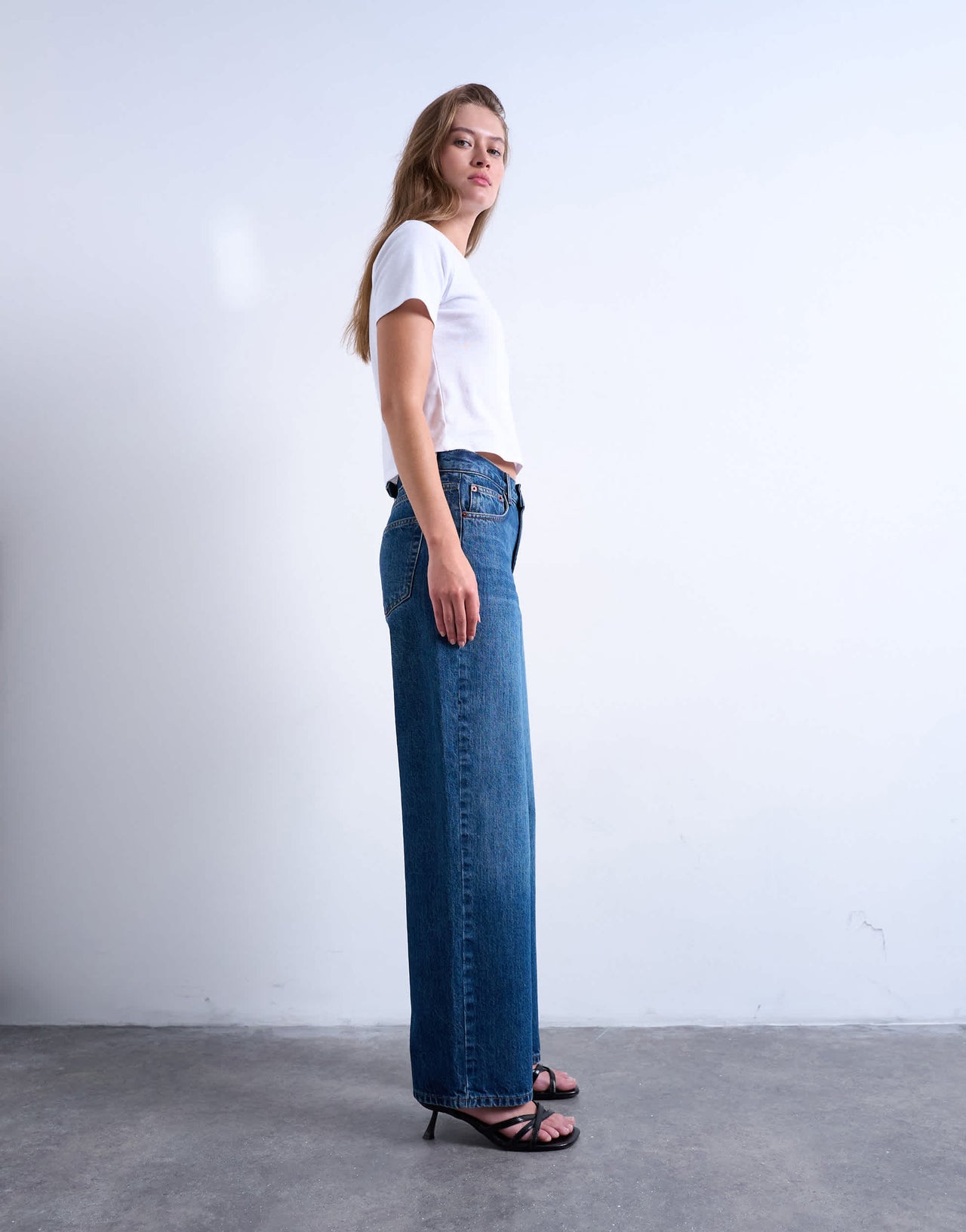 Topshop Cinch low rise jeans in dark stone wash