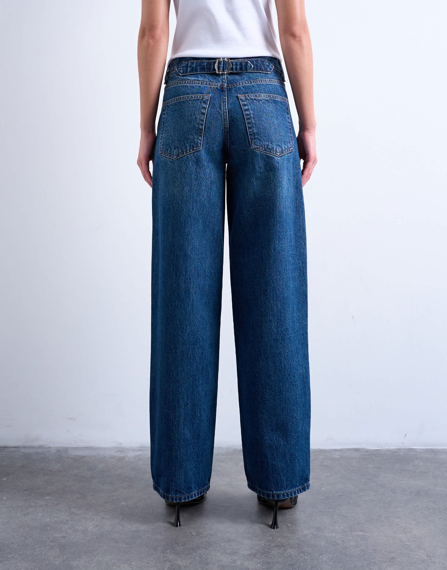 Topshop Cinch low rise jeans in dark stone wash