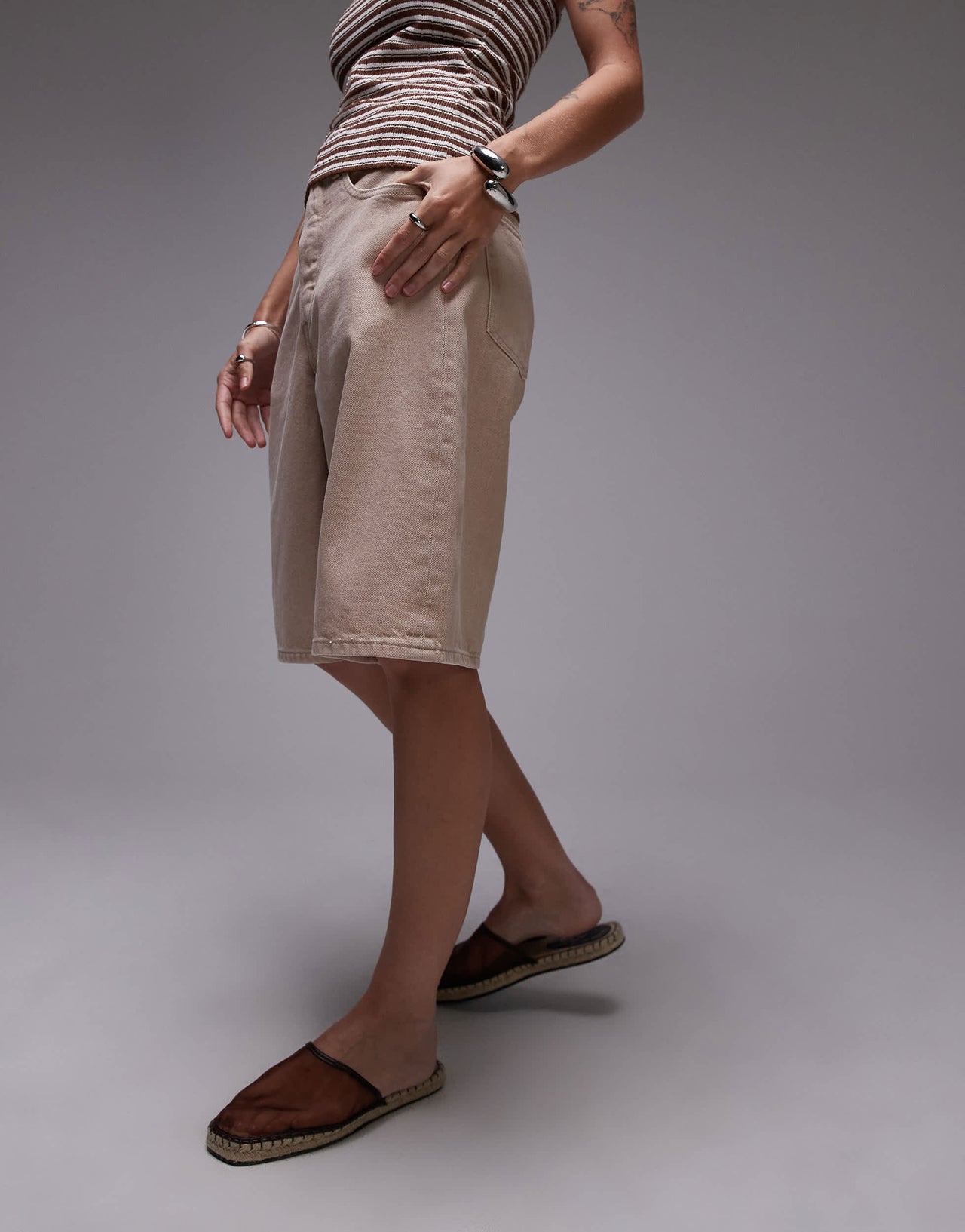 ARKET mid waist five pocket loose denim twill shorts in sand