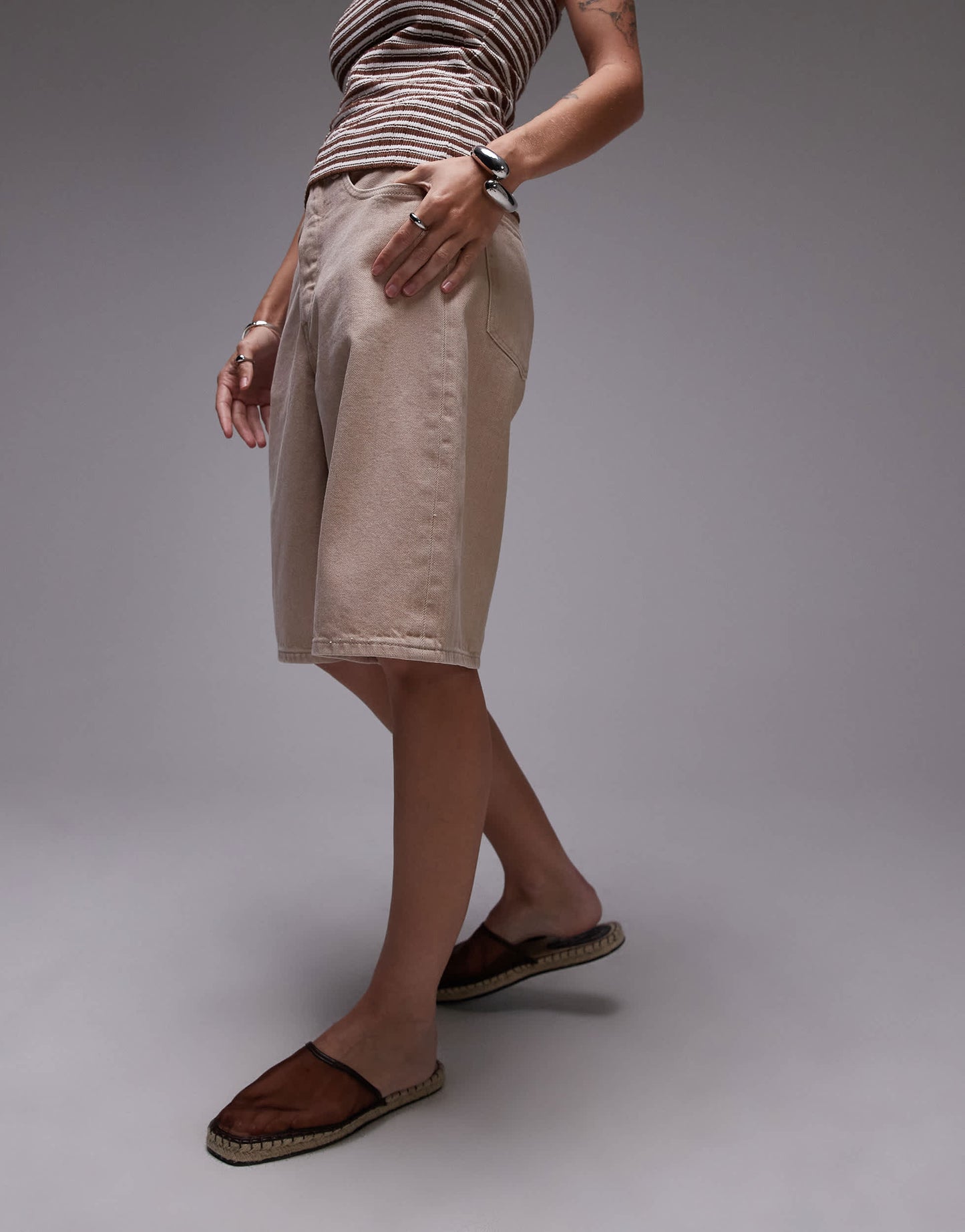 ARKET mid waist five pocket loose denim twill shorts in sand