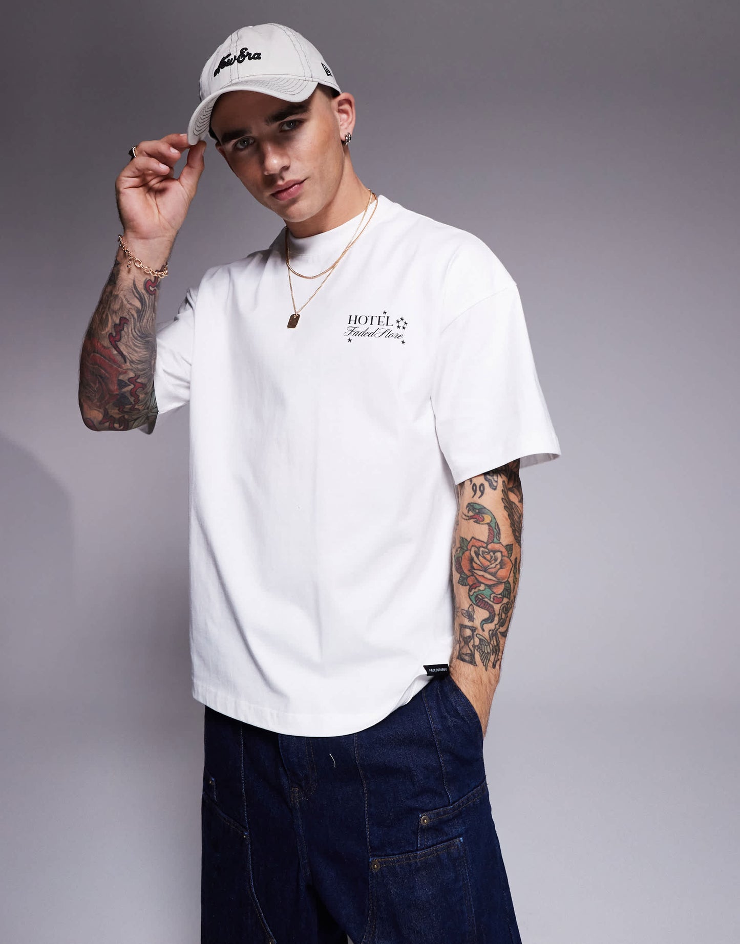 Faded Store lugage graphic back print t-shirt in cream