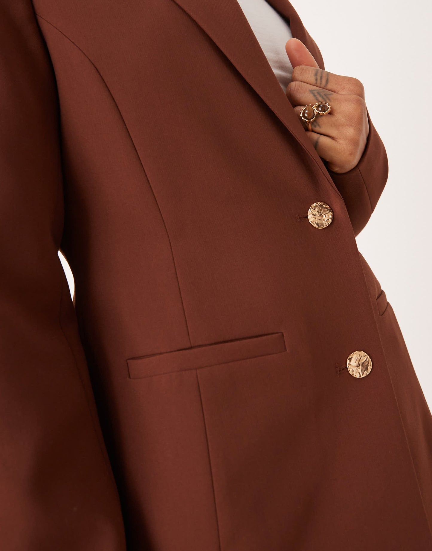 ASOS DESIGN Tall moulded hip blazer in chocolate