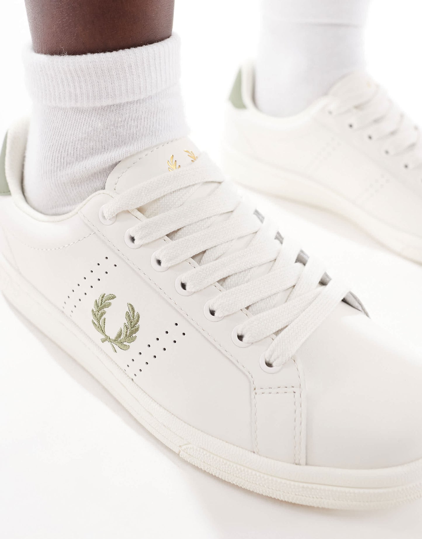 Fred perry B721 leather trainer in white