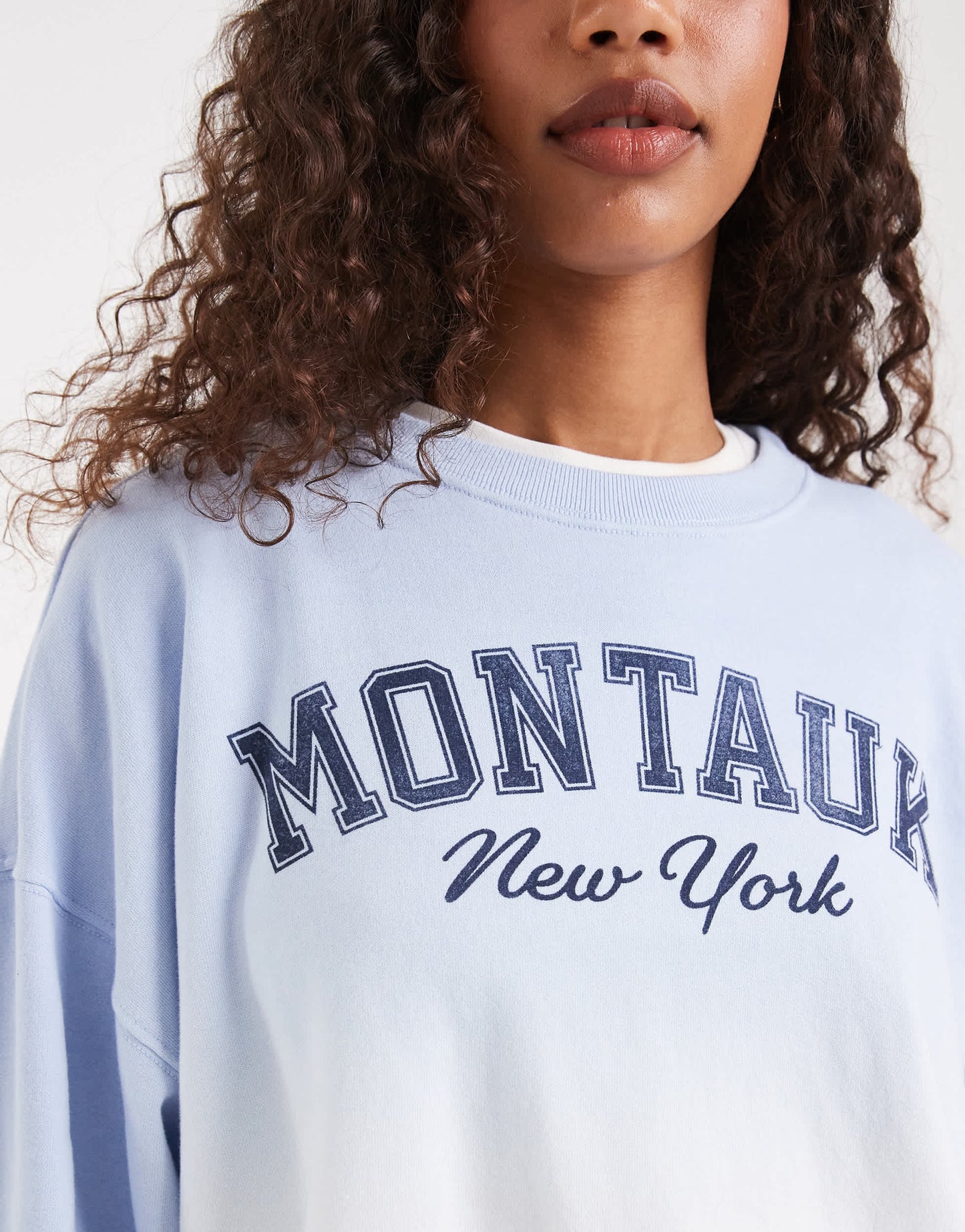 Hollister crewneck front graphic sweatshirt in blue ombre