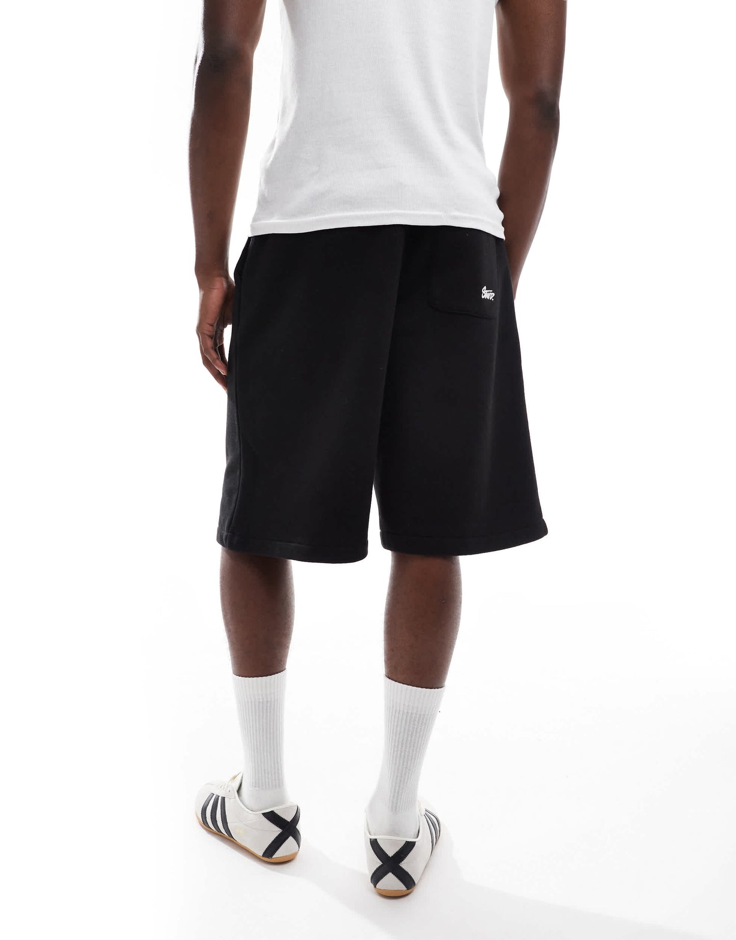 Pull&Bear STWD skater jersey short in black
