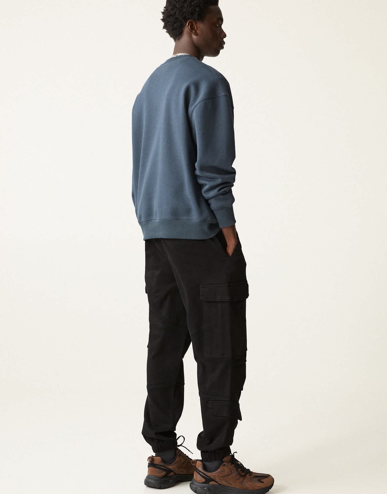 Pull&Bear soft cargo joggers in black