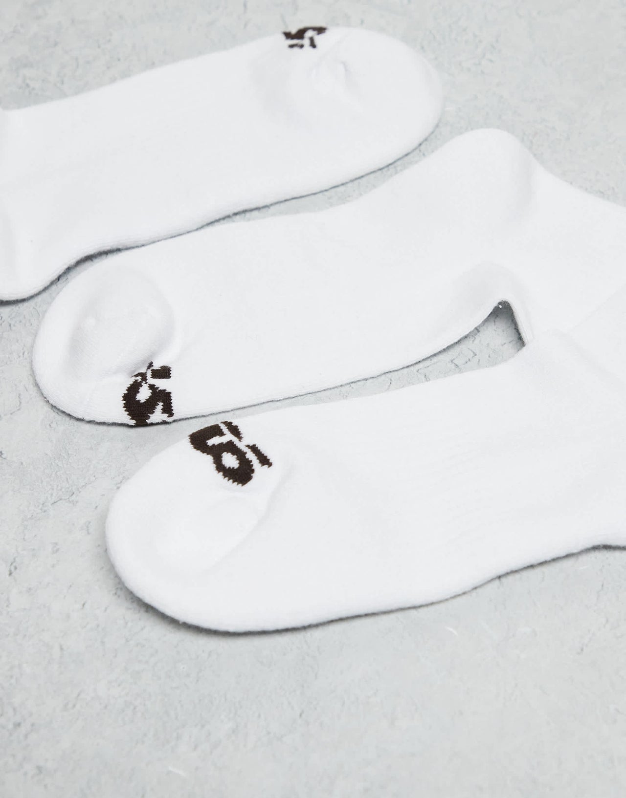 4505 3 pack 2 stripe crew sock with quick dry in white with coffee stripe
