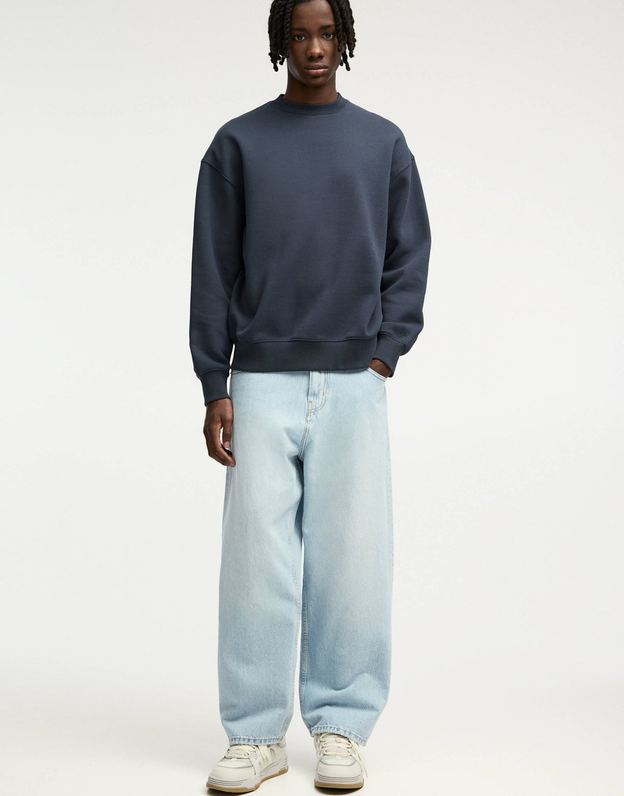Pull&Bear baggy fit jeans in light blue