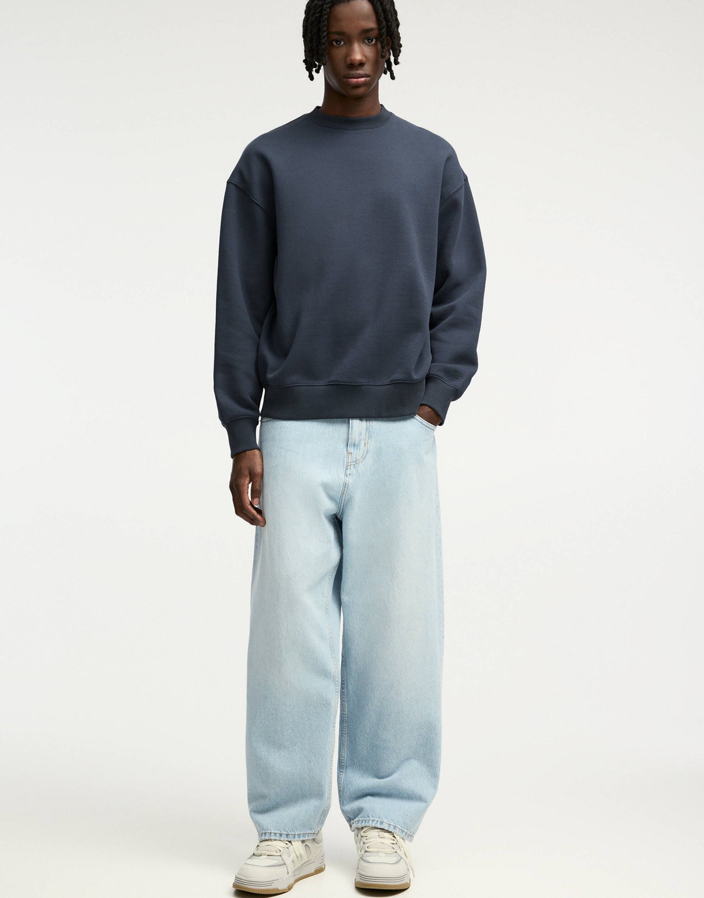 Pull&Bear baggy fit jeans in light blue