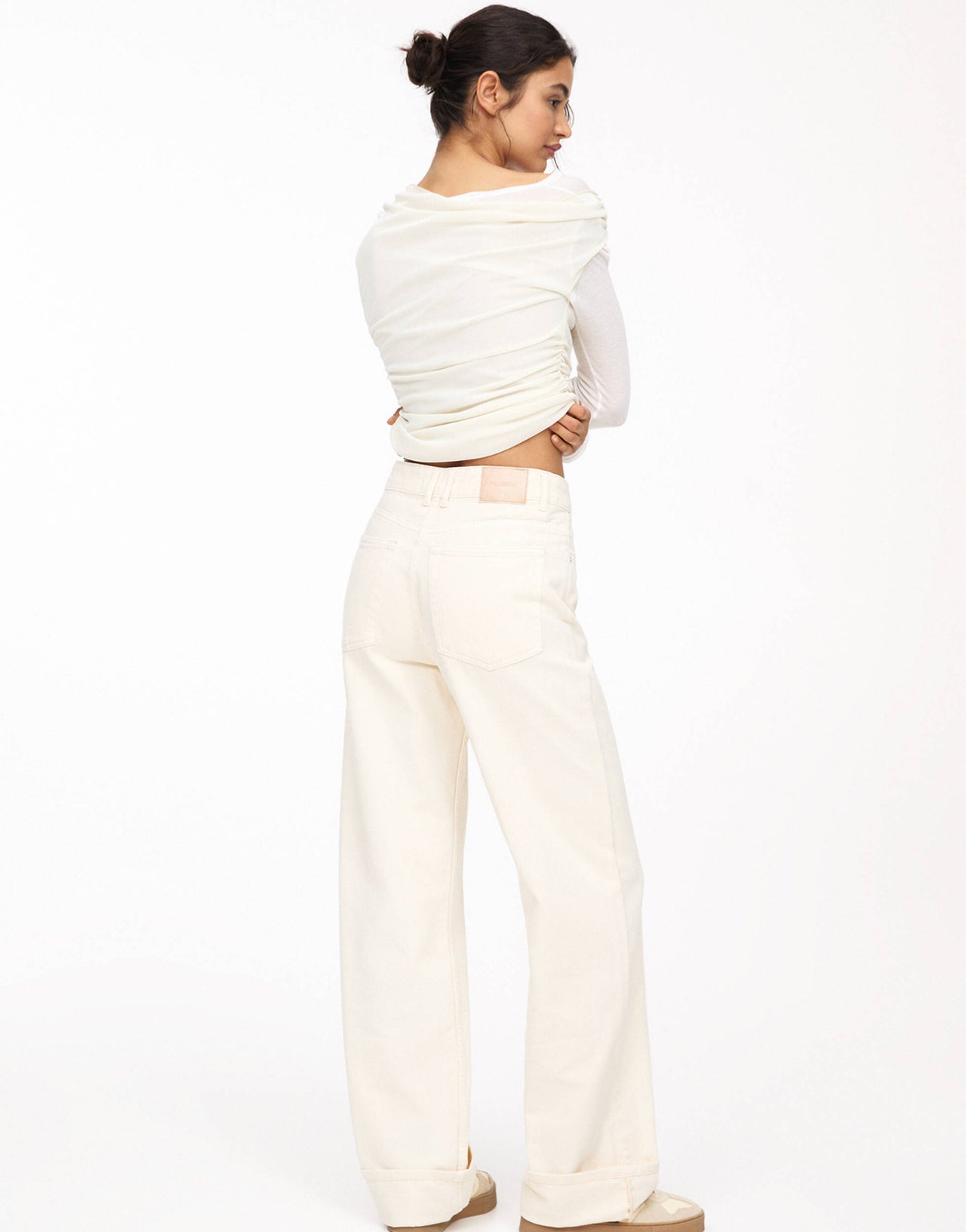 Pull&Bear  turn up hem mid rise baggy jeans in ecru