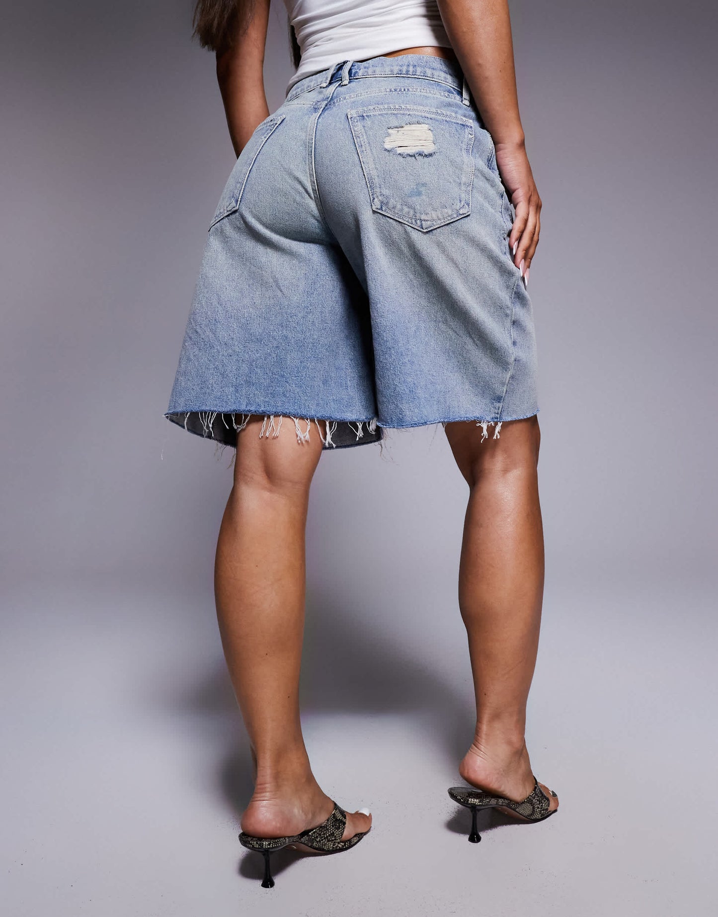 Good American good extreme barrel shorts in light blue