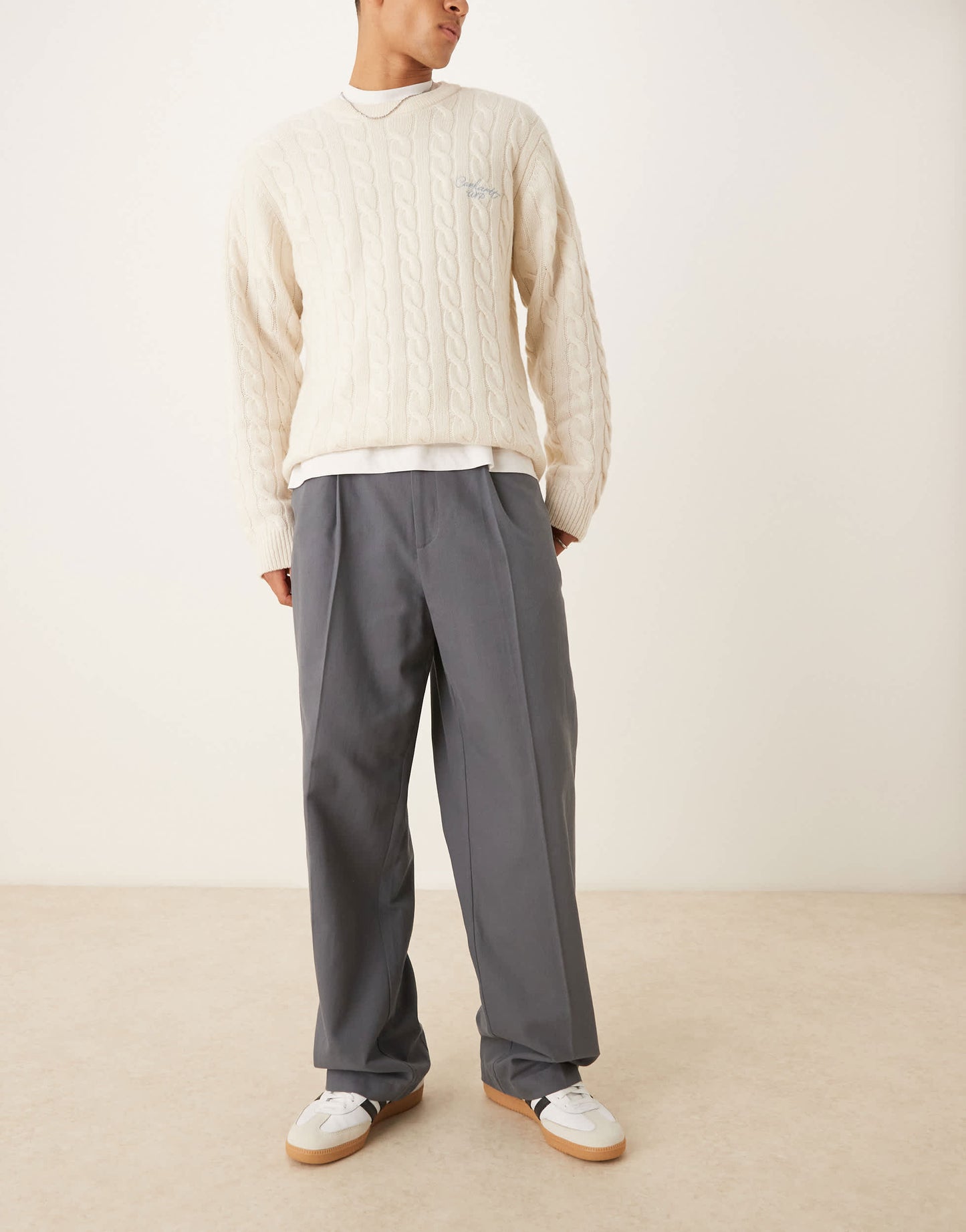 ASOS DESIGN wide leg trousers with pleat detailing in grey