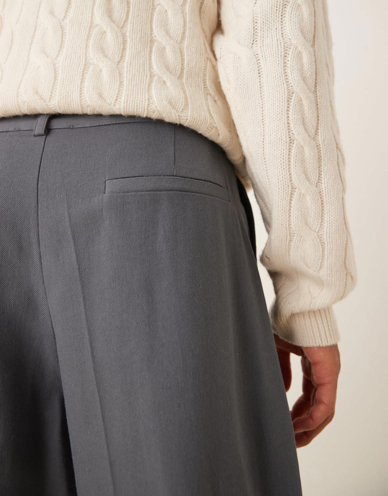 ASOS DESIGN wide leg trousers with pleat detailing in grey