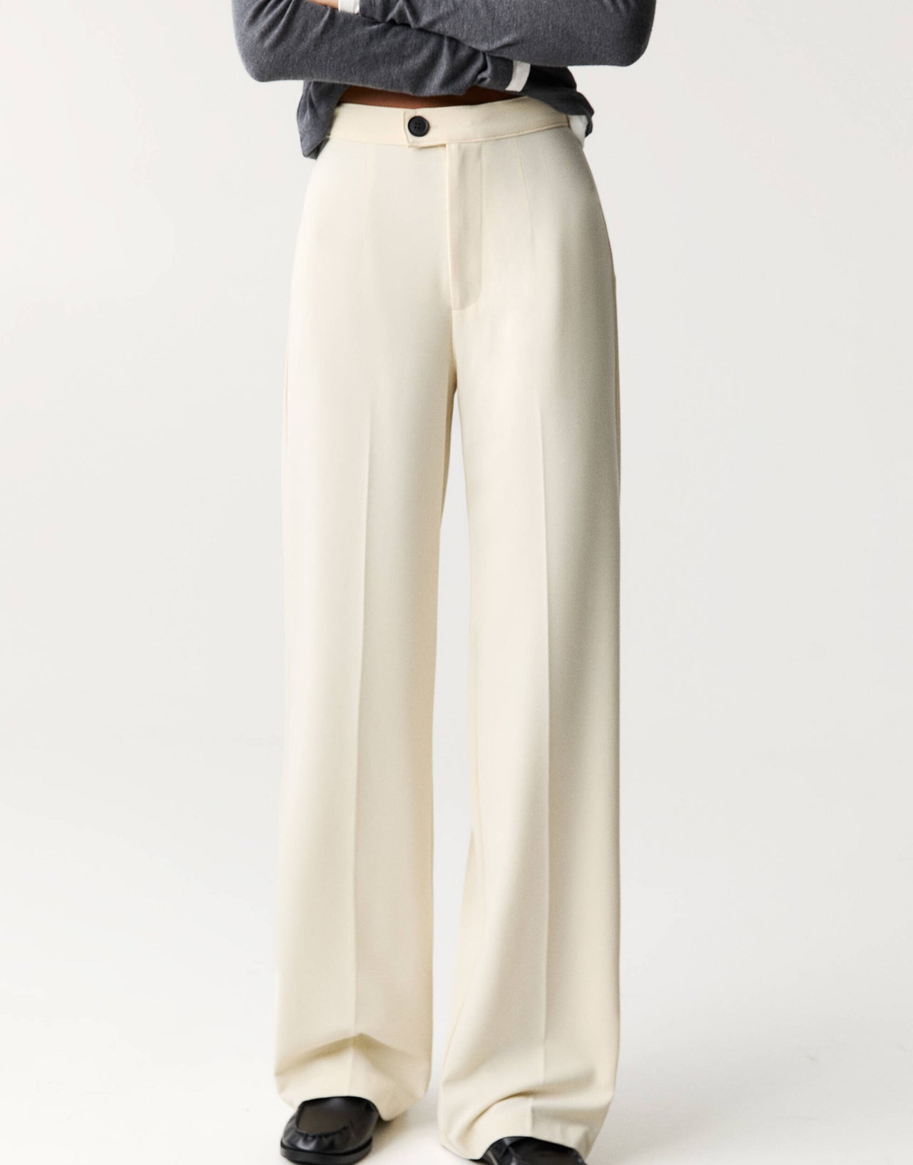Pull&Bear straight leg tailored trouser in butter yellow