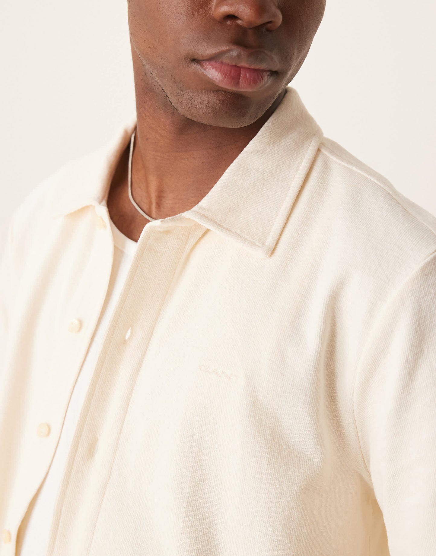 GANT regular fit textured short sleeve shirt in cream