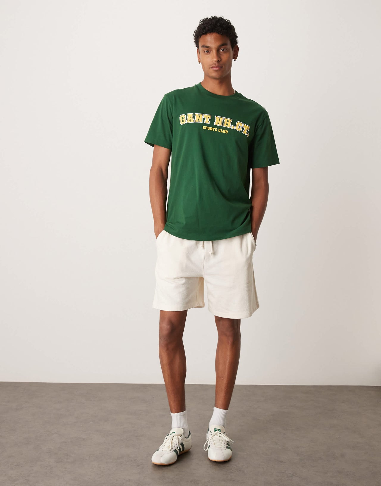 GANT collegiate logo t-shirt in green