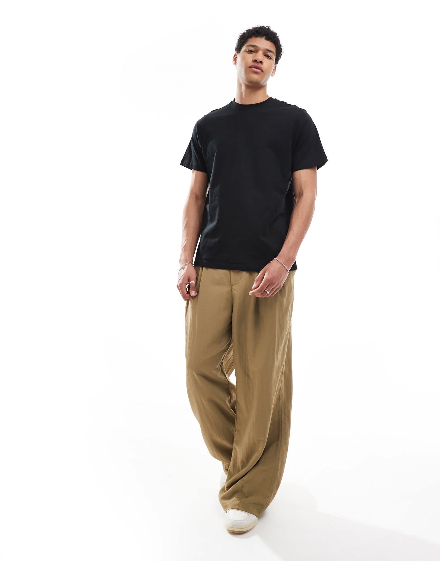 Pull&Bear 2 pack t-shirt in black and beige