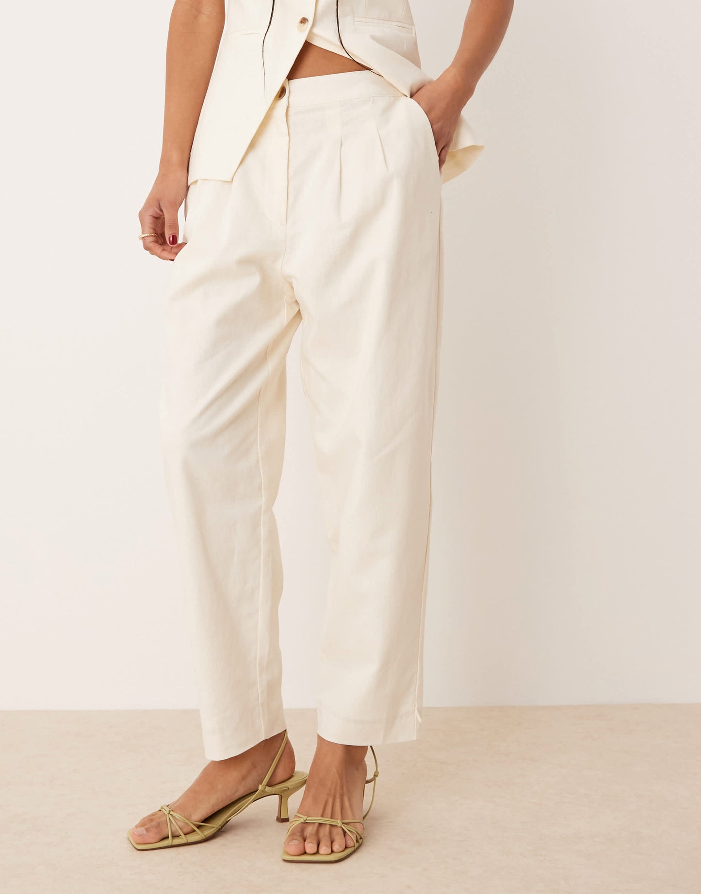Nobody's Child Liam barrel leg tailored trousers co-ord in cream
