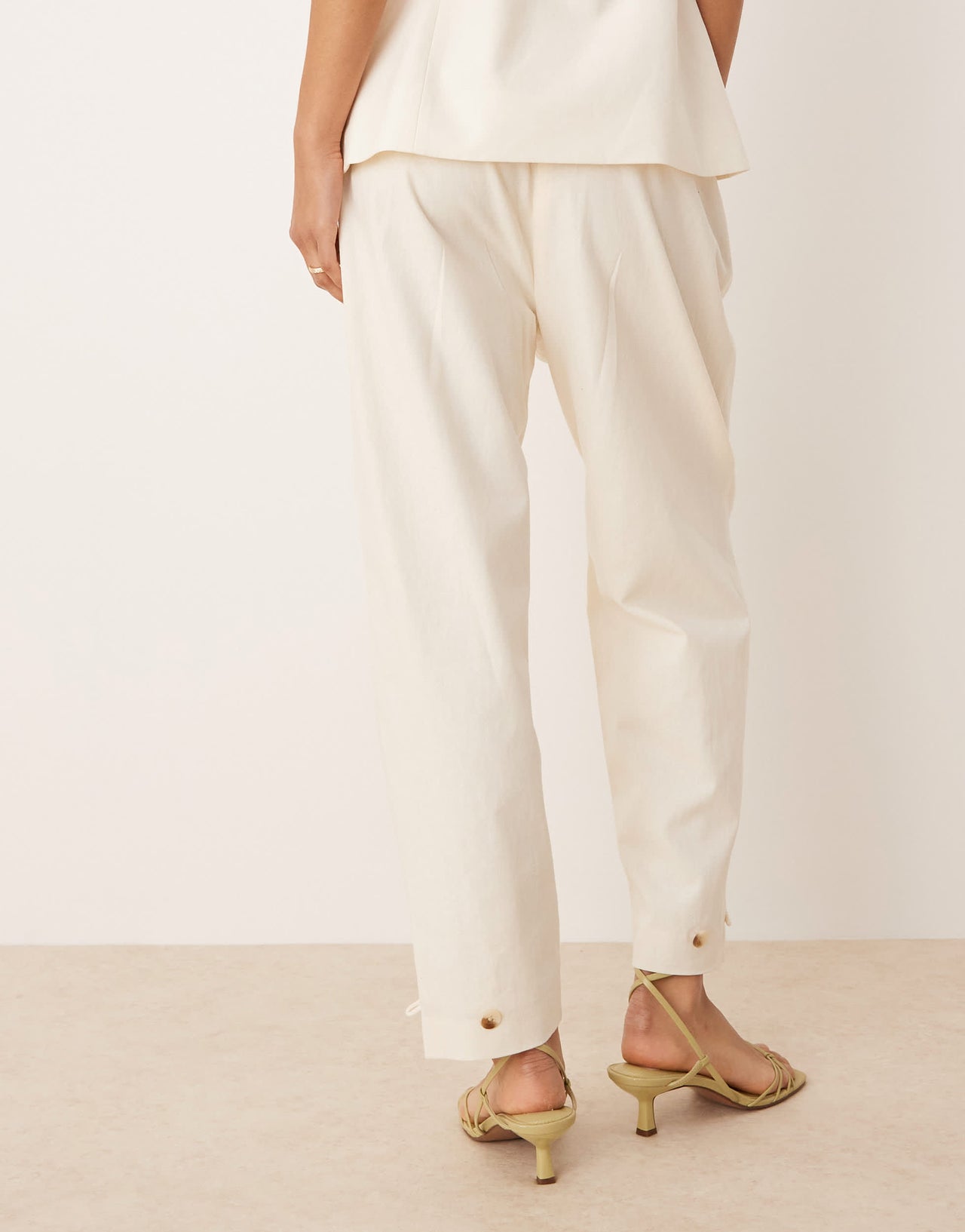 Nobody's Child Liam barrel leg tailored trousers co-ord in cream