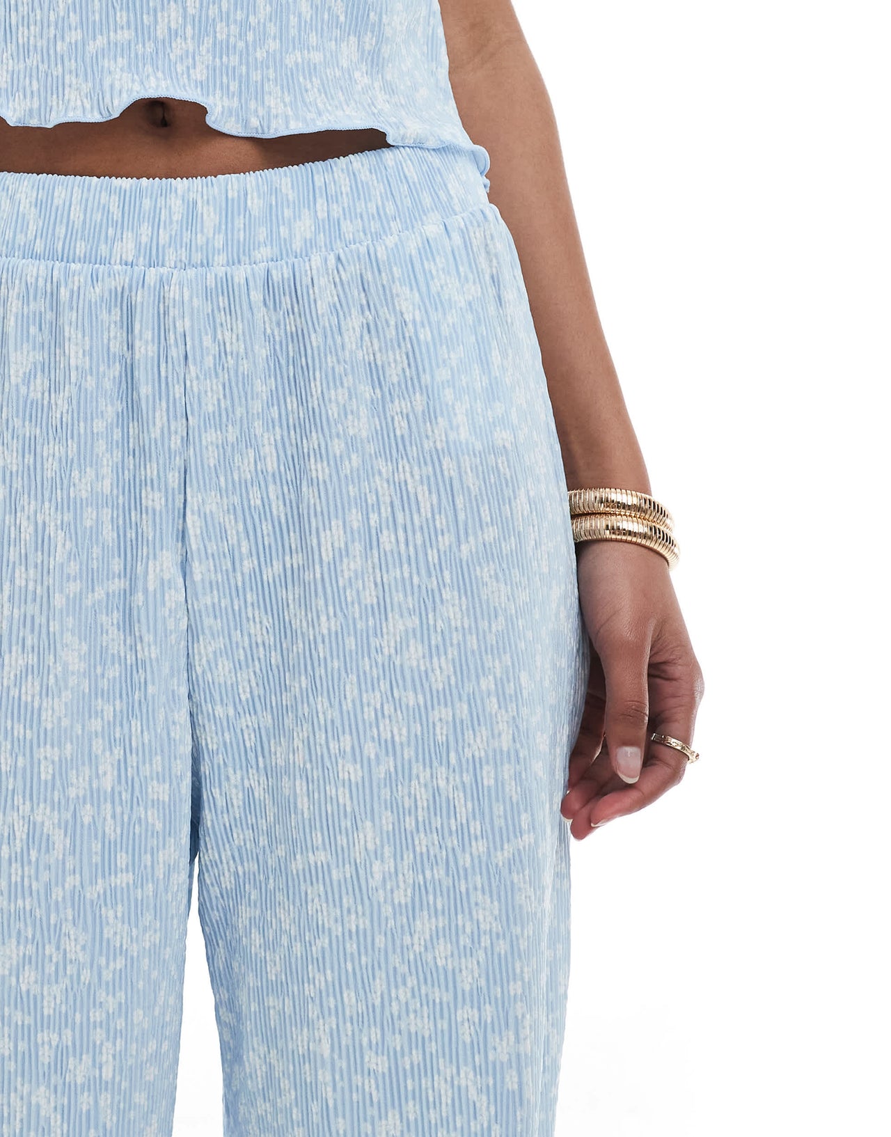 Pieces mini plisse wide leg trouser co-ord in ditsy blue flower print
