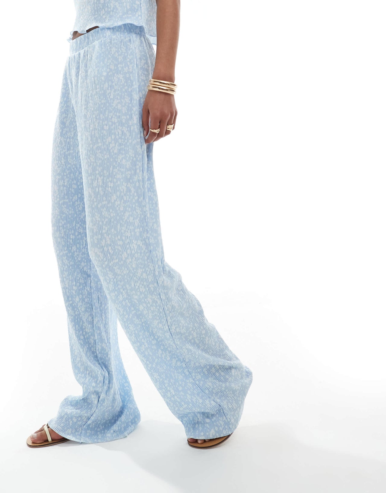 Pieces mini plisse wide leg trouser co-ord in ditsy blue flower print