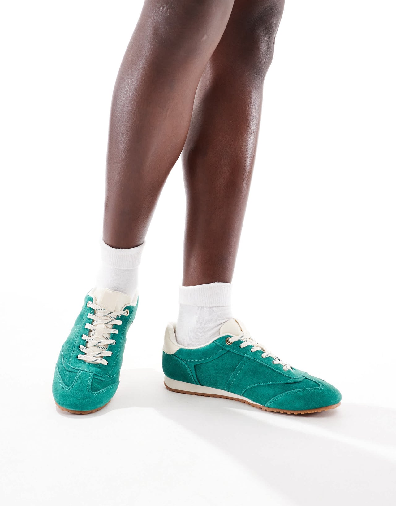 Stradivarius trainer in green leather suede