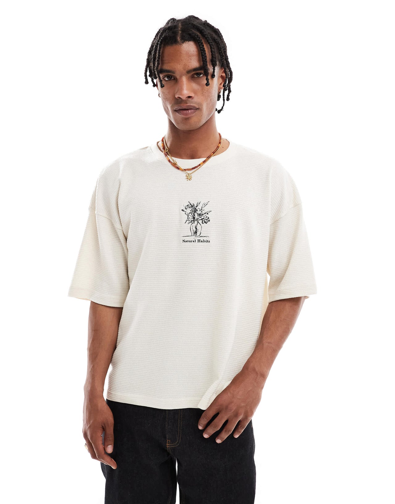 Pull&Bear textured flower vase  graphic t-shirt in white