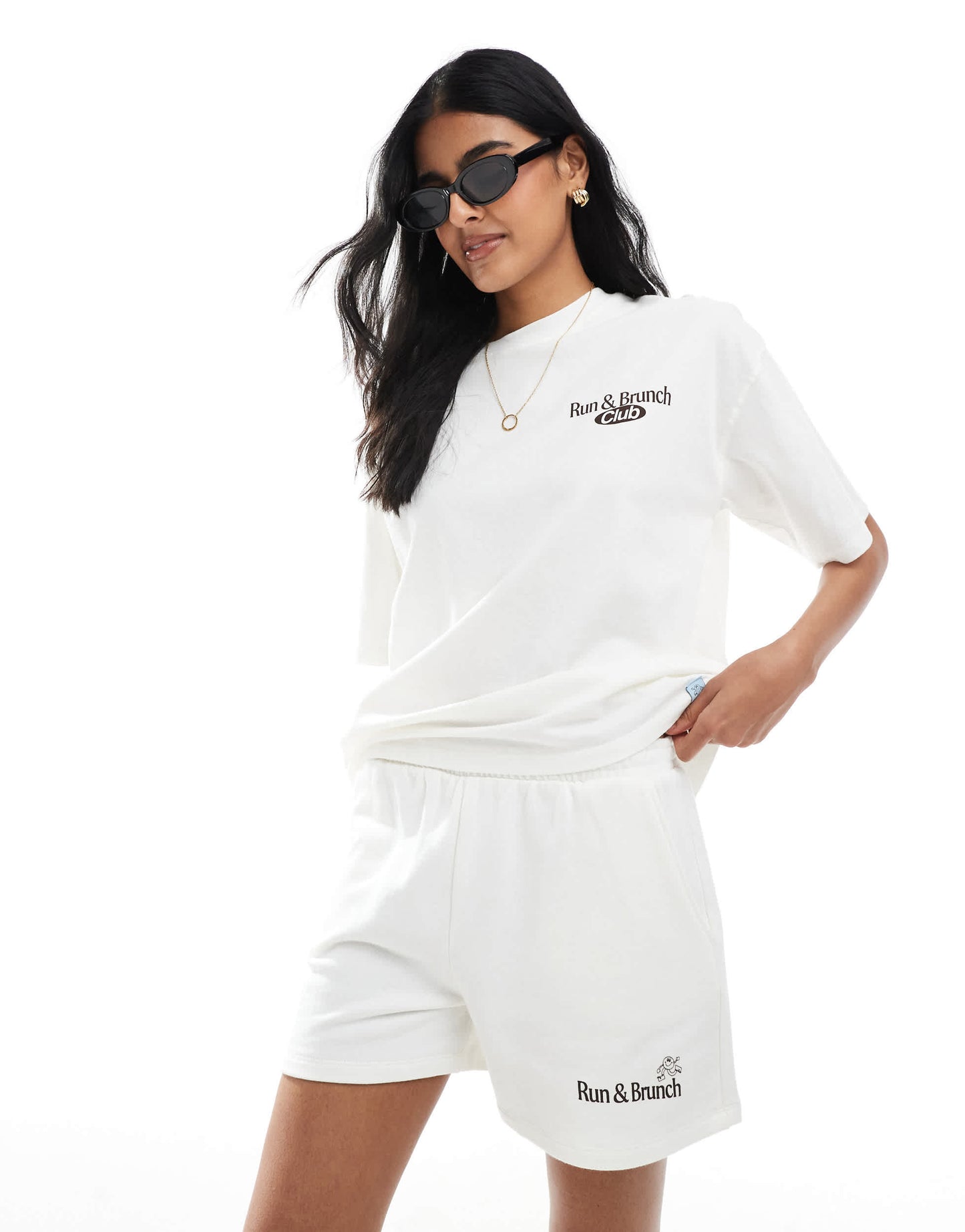 Pull&Bear 'Running Club' graphic jersey short in white
